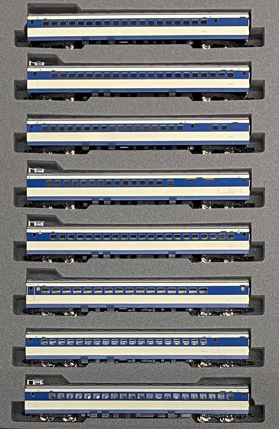 Kato 10-1701 N 8 Car Passenger Set O-2000 Series Shinkansen Hikari Kodama (#4)