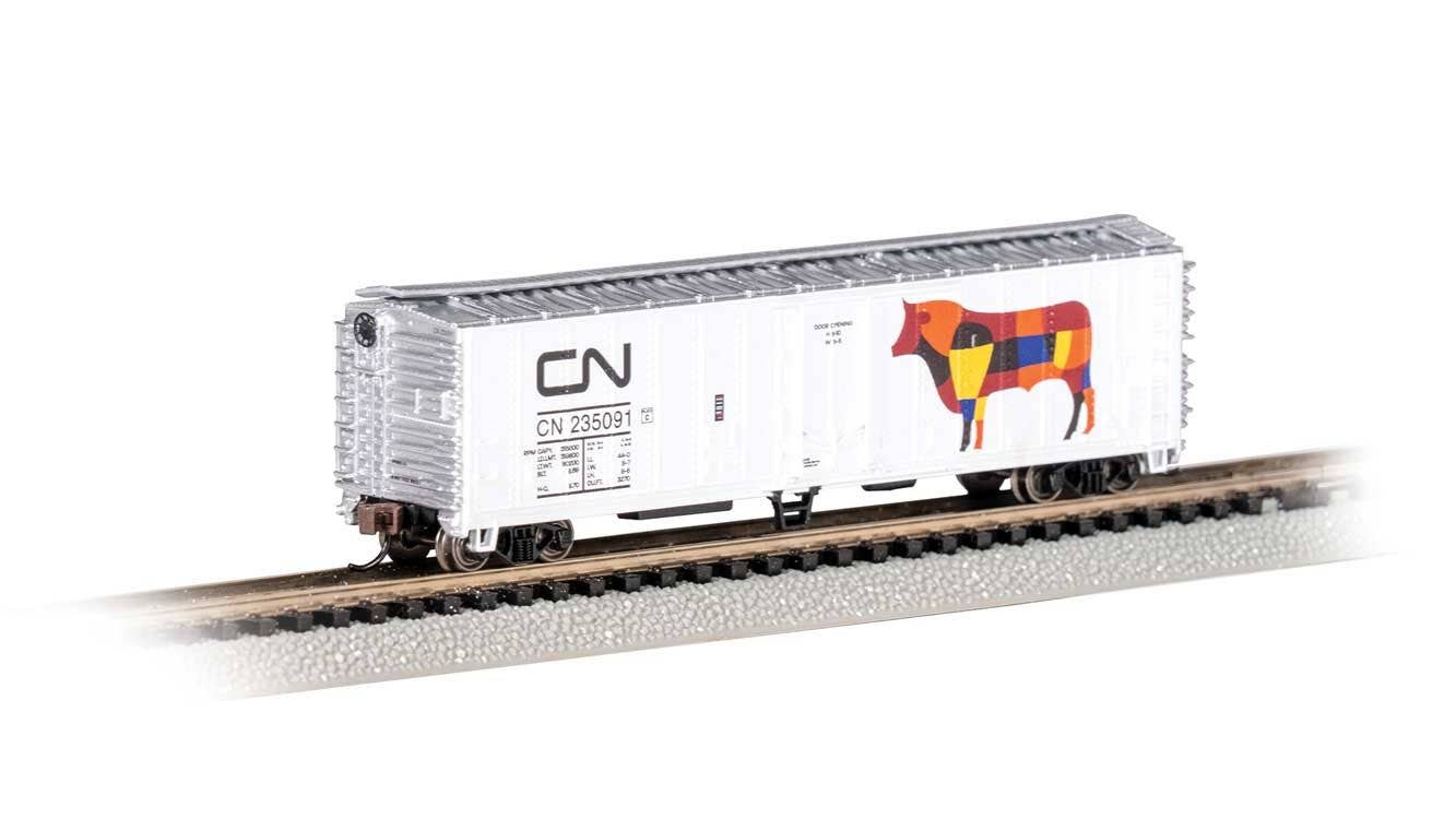 Bachmann N 17963 ACF 50' Steel Mechanical Reefer - Silver Series - Canadian National #235091 (Display Train Beef Car, white, brown)