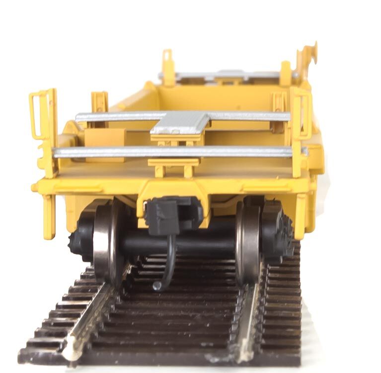 Walthers HO 5646 Thrall Rebuilt 40' Well Car - TTX DTTX #747374 (yellow, black, black & white logo, yellow conspicuity stri