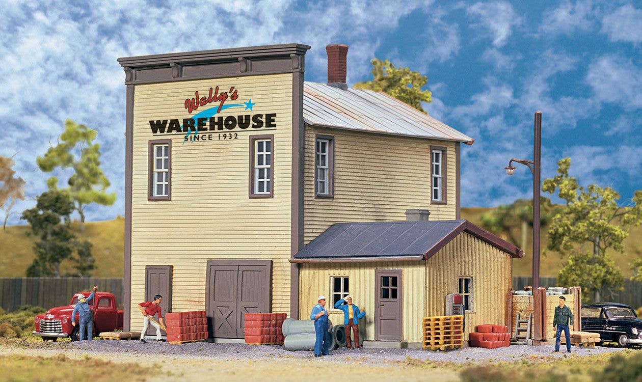 Walthers HO 3654 Wally's Warehouse - Main Building - Kit - 5-3/4 x 5 x 5-1/2" 14.3 x 12.5 x 13.7cm