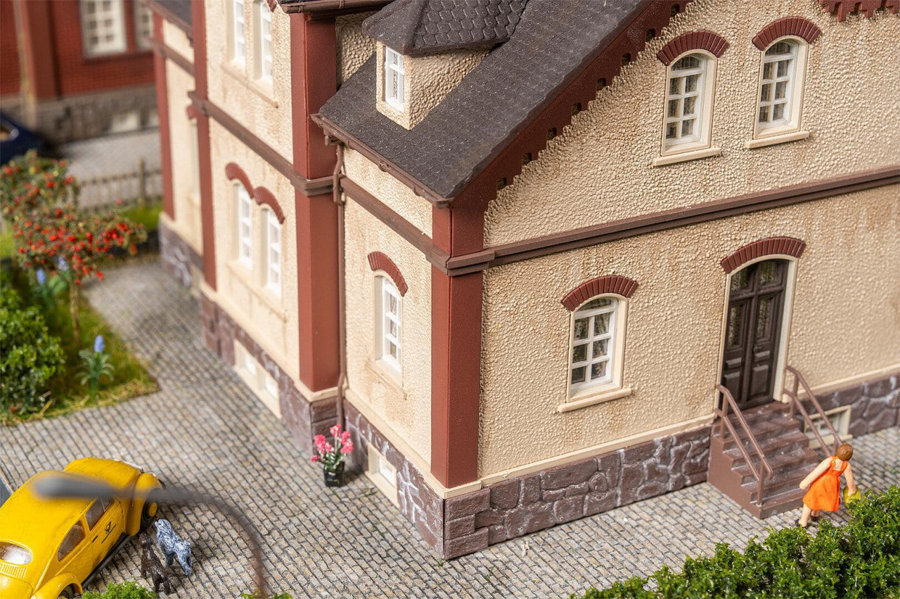 Faller 130752 HO Bergmannsplatz 1 Development house