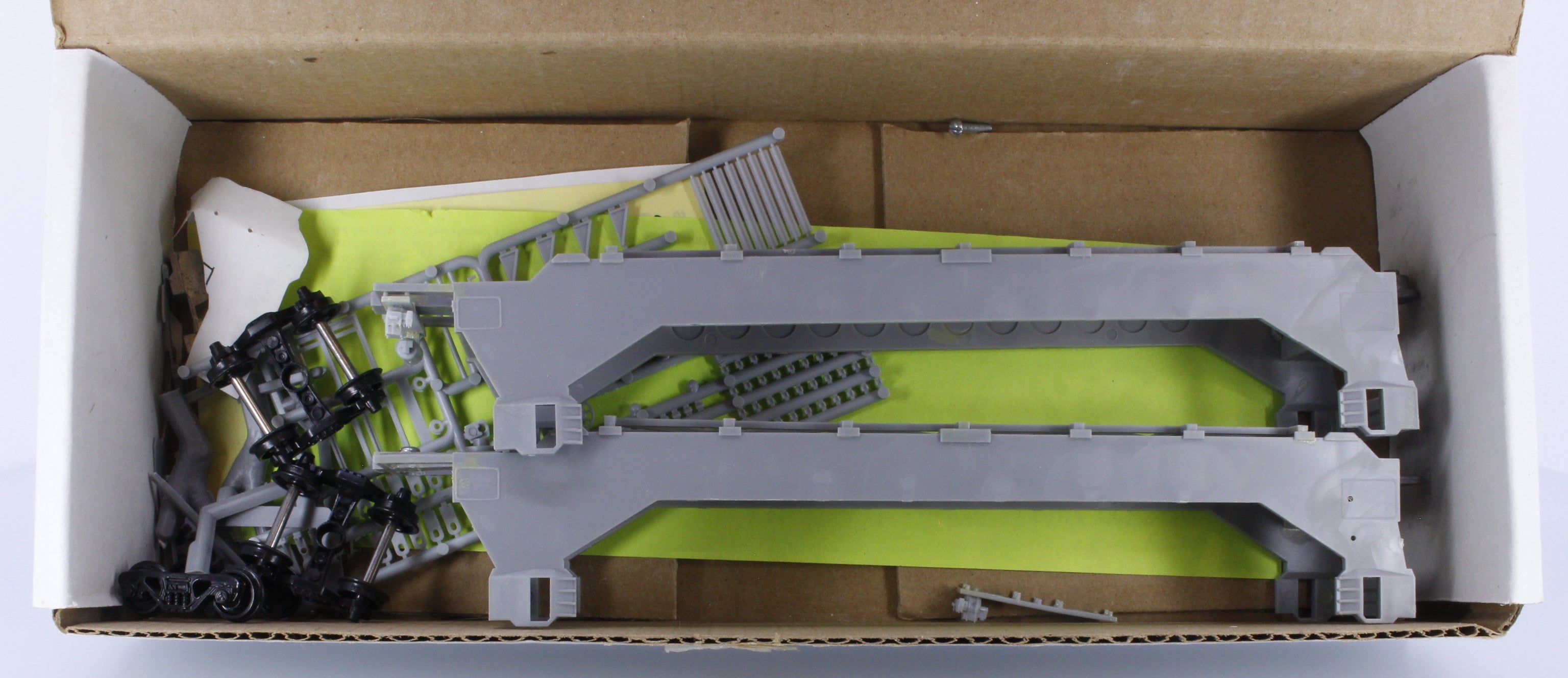 A-Line 27100 HO Gunderson Container Car Kit B