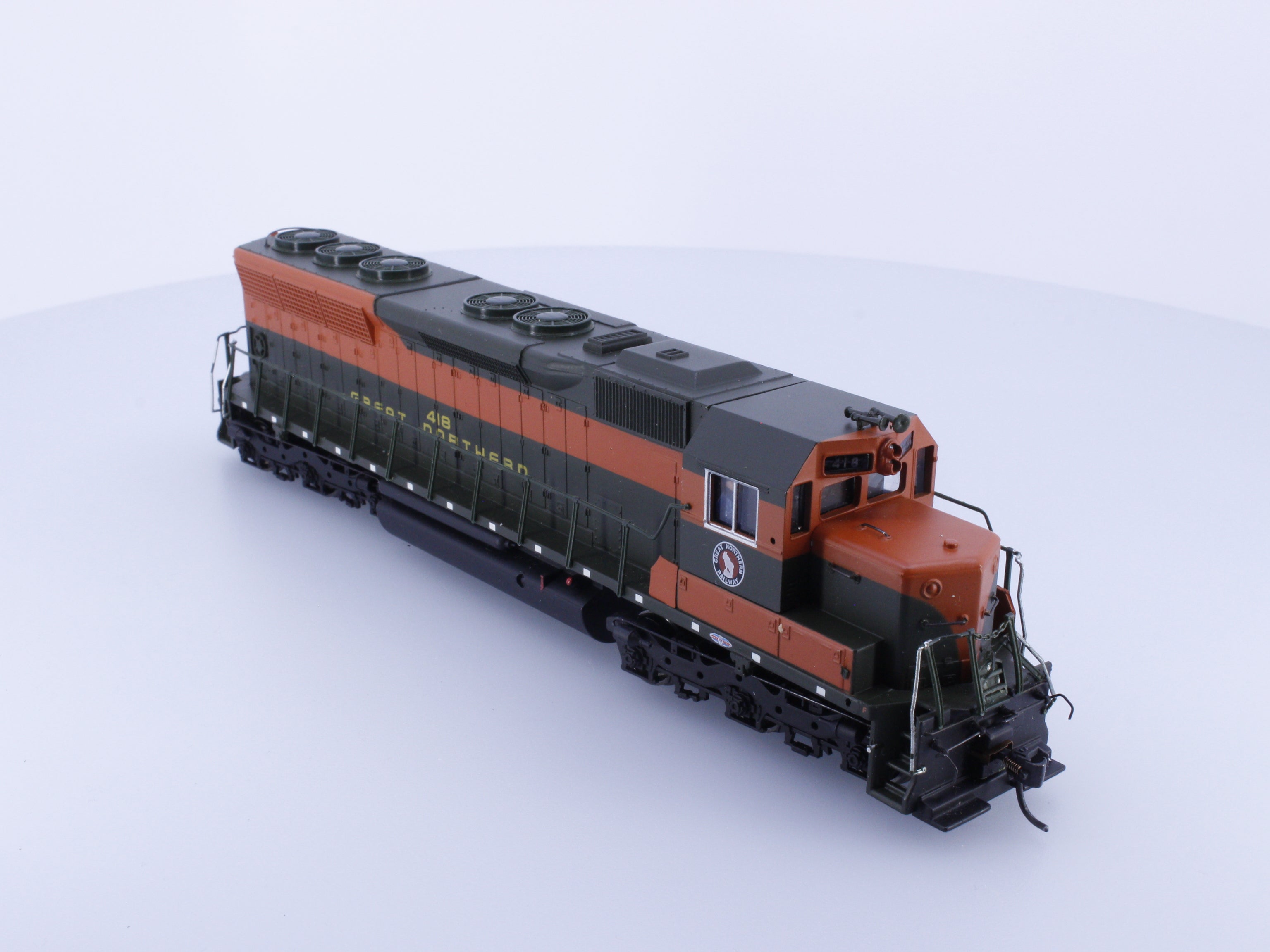 Spectrum 11627 HO EMD SD45 Great Northern (GN) 418 Analog DC