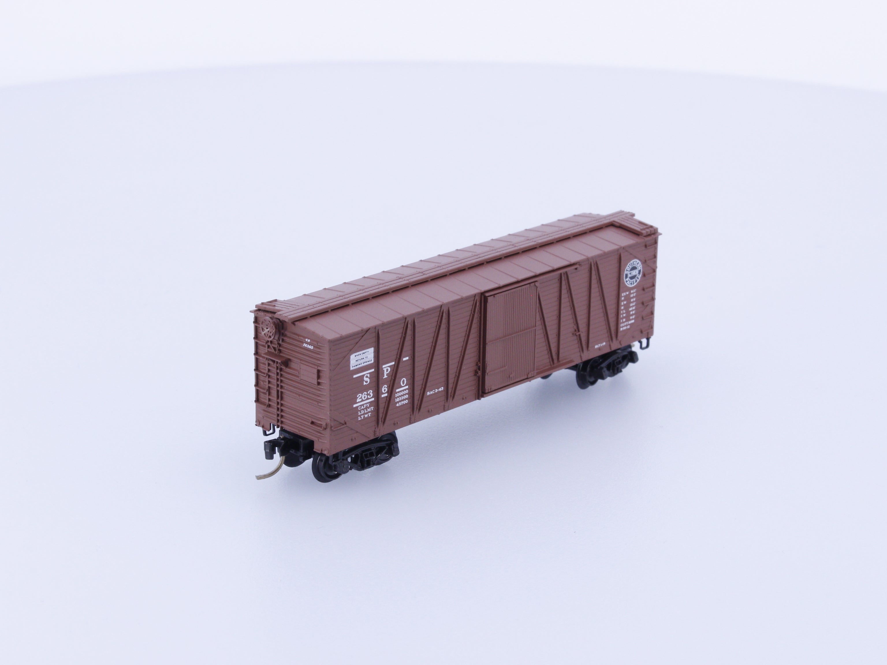 Micro Trains 28030 N Boxcar, 40', Wood Sheathed, Outside Braced Southern Pacific (SP) 26360