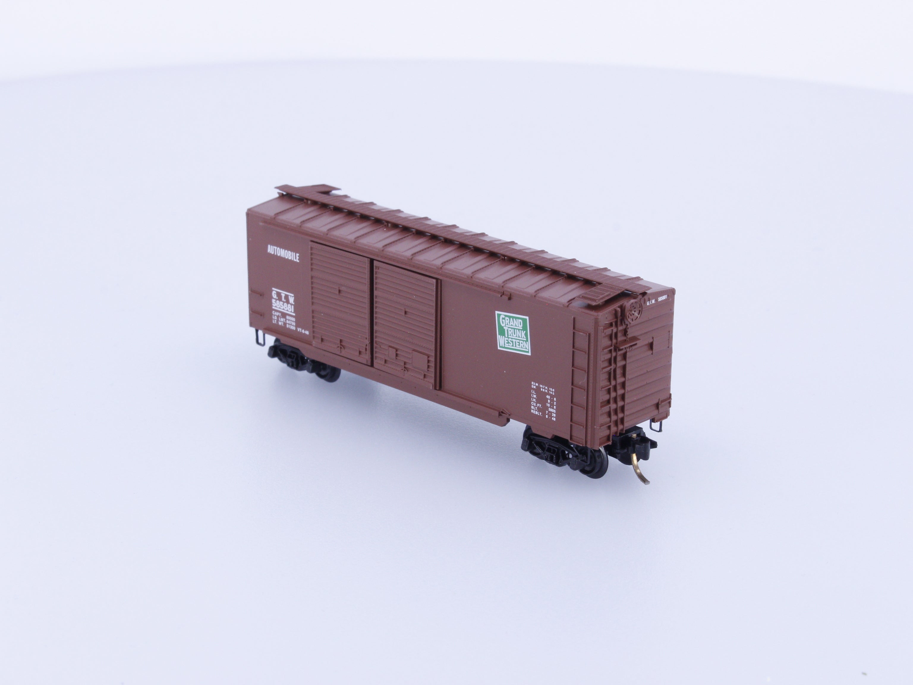Micro Trains 23170 N 40' Standard Box Car Double Doors Grand Trunk Western (GTW) 585881