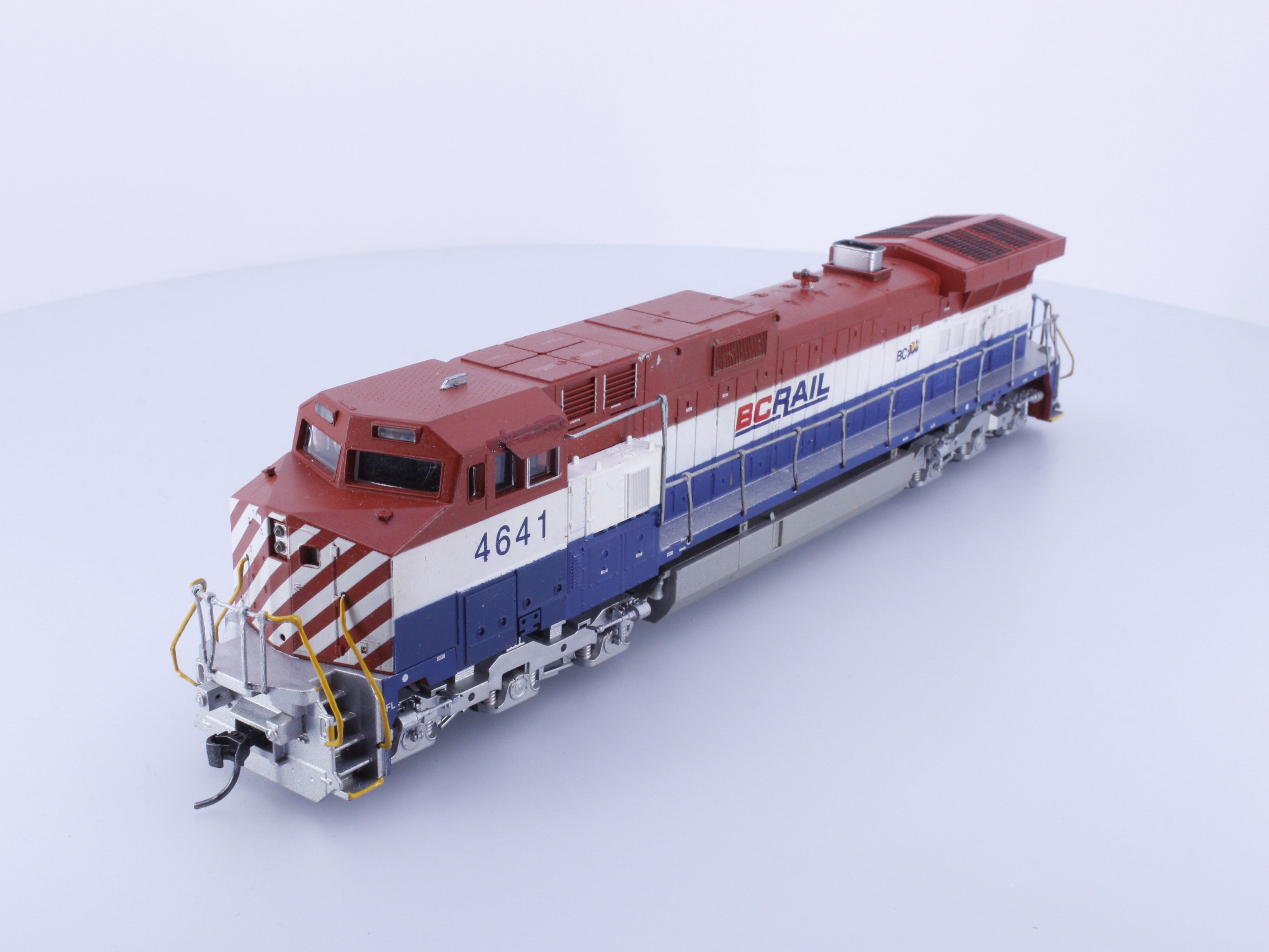 Athearn 4976 HO C44-9W DUMMY LOCO BC Rail (BCOL) 4641
