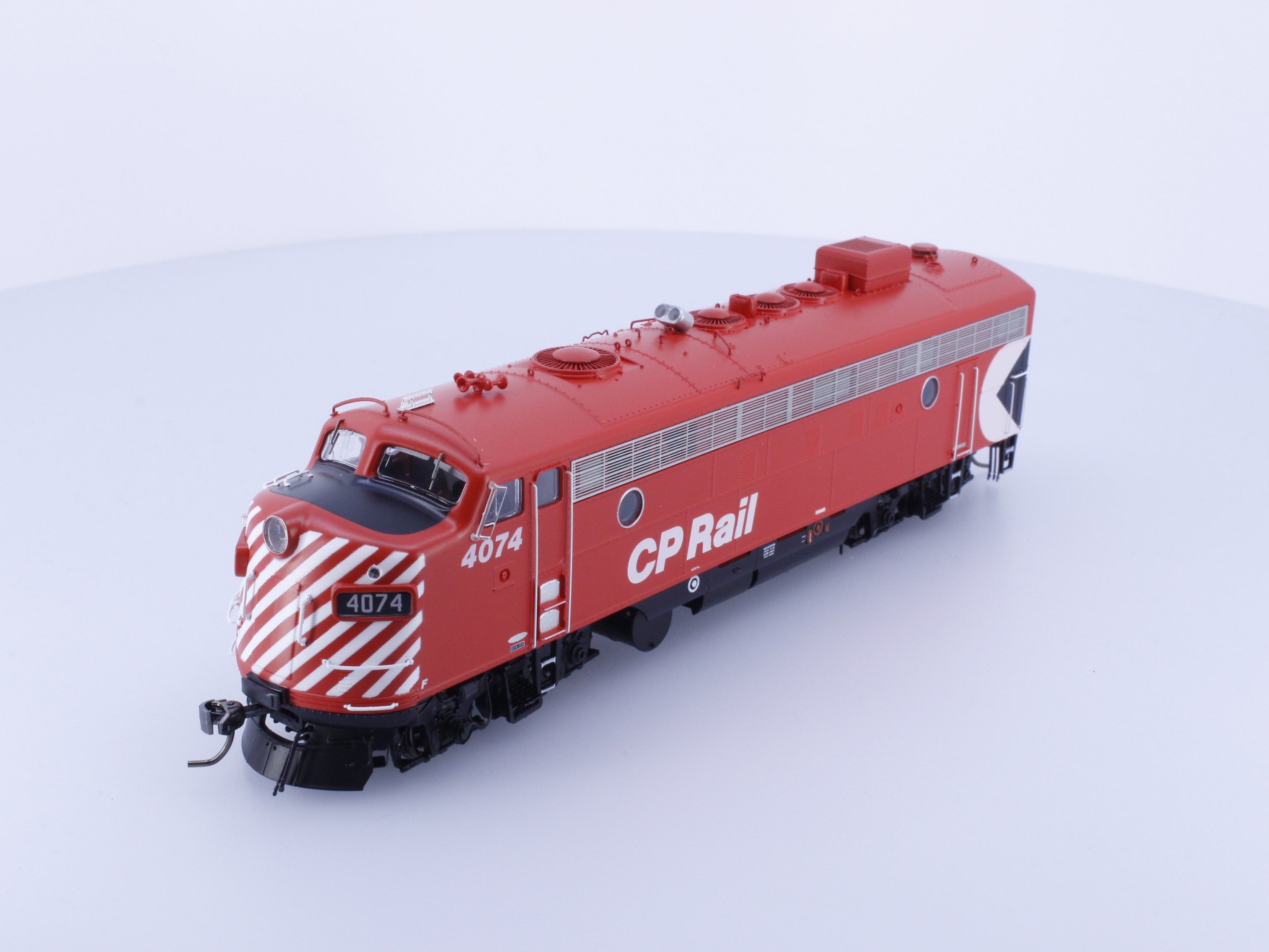 Rapido 222516 HO GMDD FP7 Canadian Pacific (CP) 4074 DCC & Sound