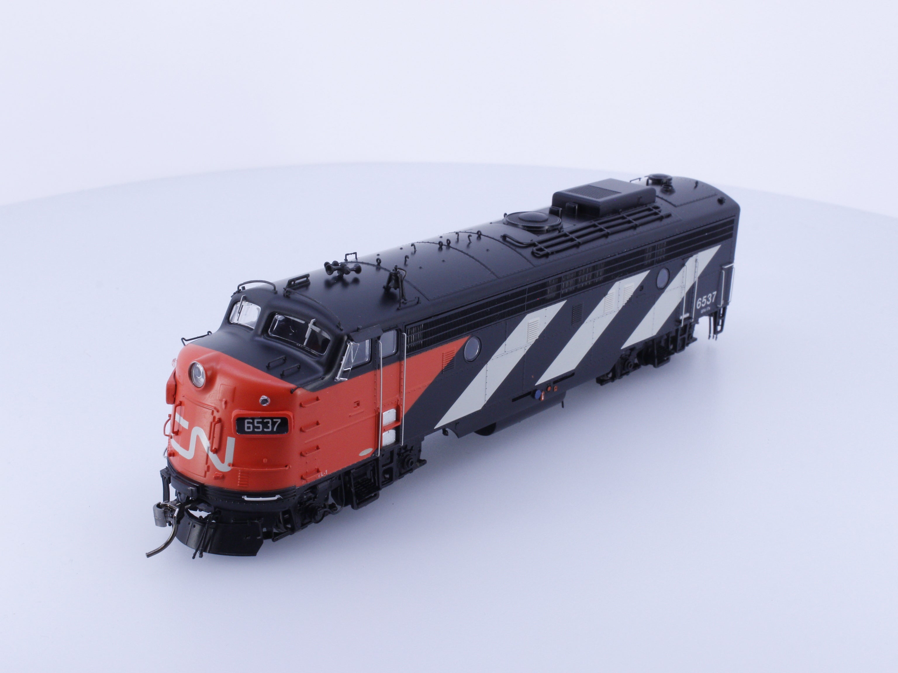 Rapido 220576 HO GMDD FP9A Canadian National (CN) 6537 DCC & Sound