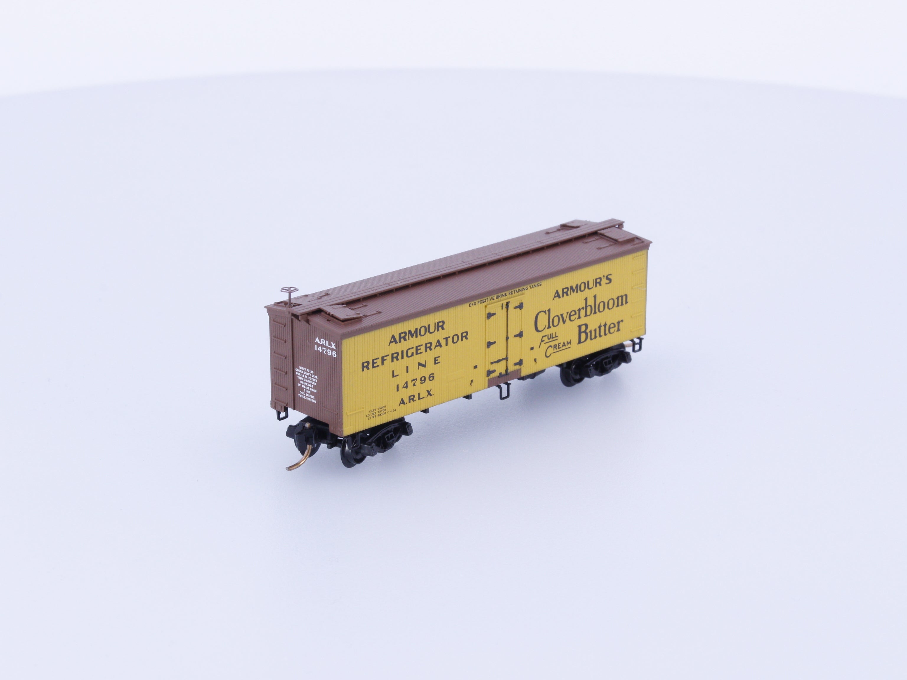 Micro Trains 58550 N 36' Wood Sheathed Ice Reefer Armour Refrigerator Line 14796