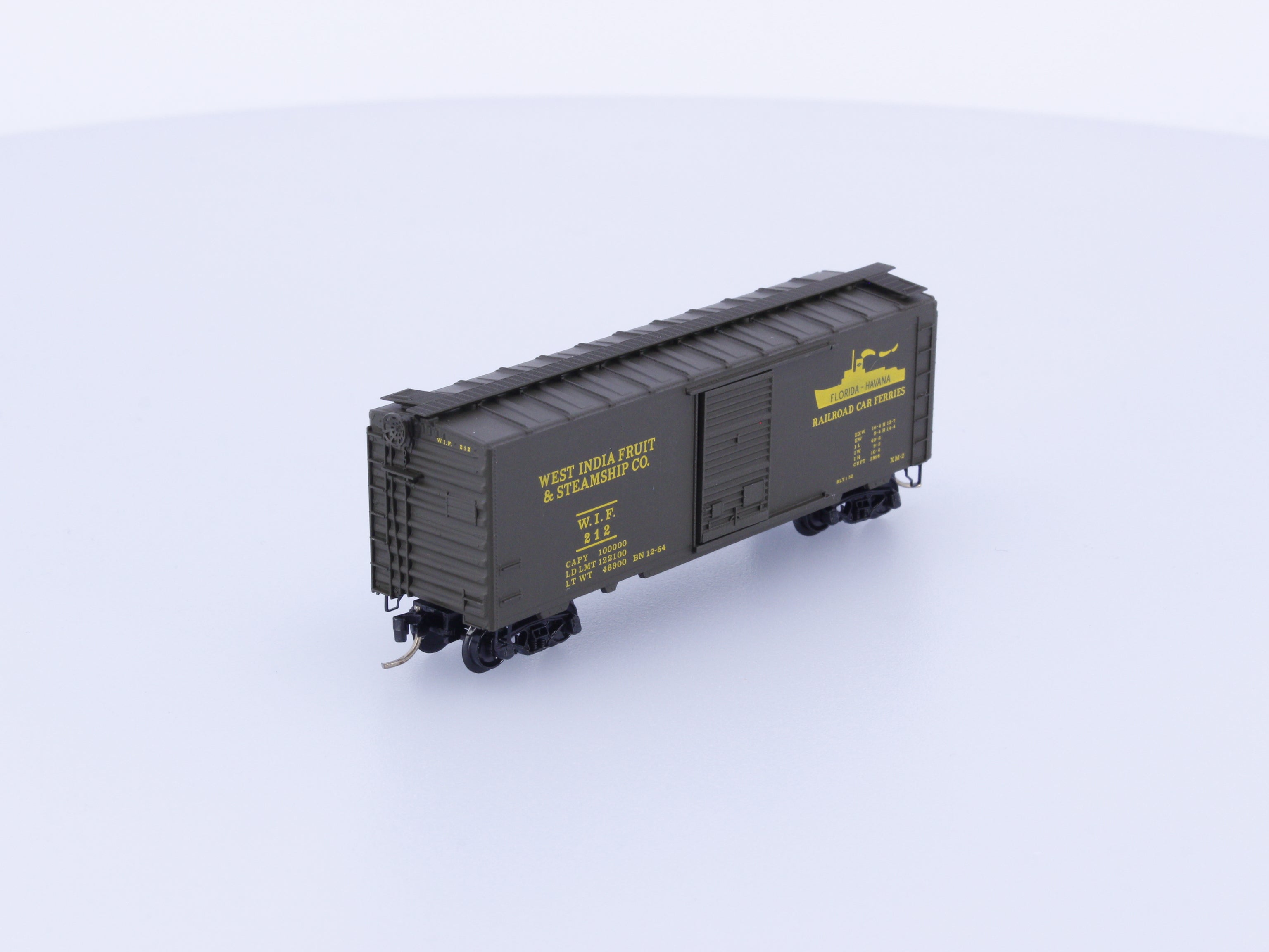 Micro Trains 20450 N 40' Standard Box Car Single Door West India Fruit Co. 212