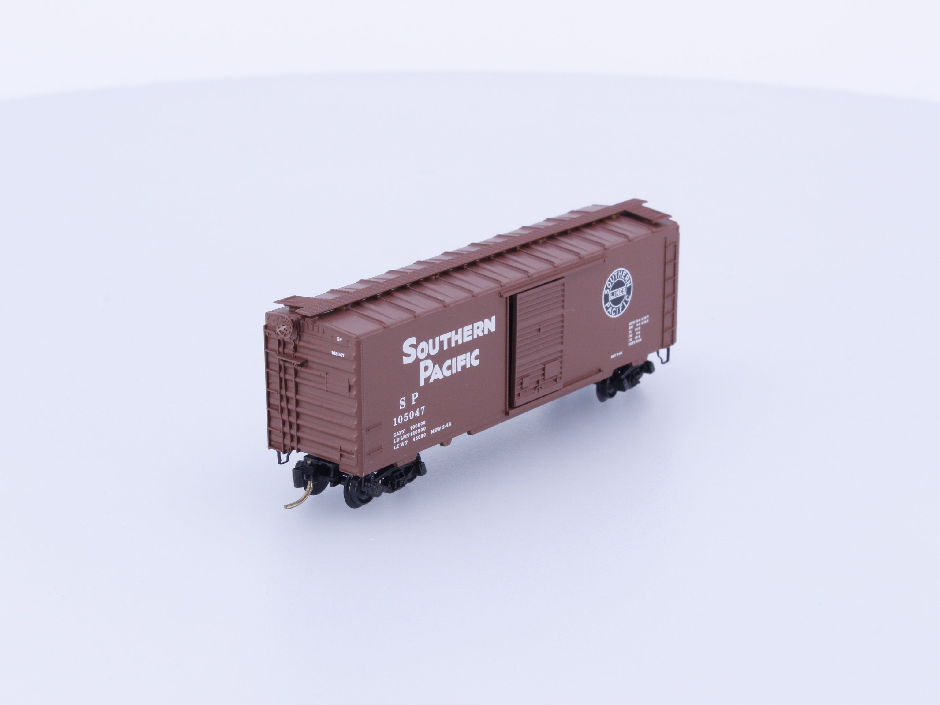 Micro Trains 20080 N 40' Standard Box Car Single Door Southern Pacific (SP) 105047 (#1)
