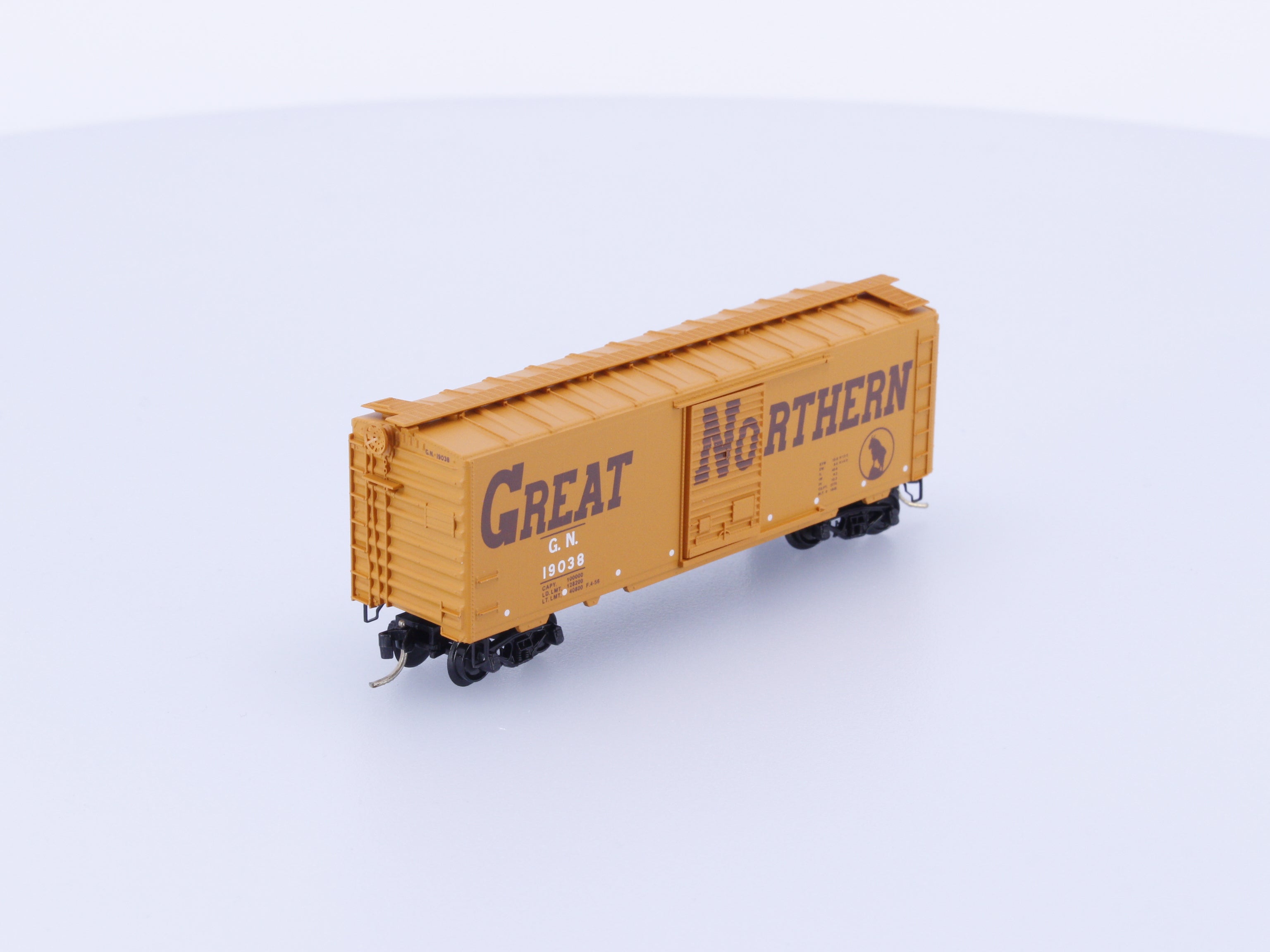 Micro Trains 20166 N 40' Standard Box Car Single Door Great Northern (GN) 19038 (#2)