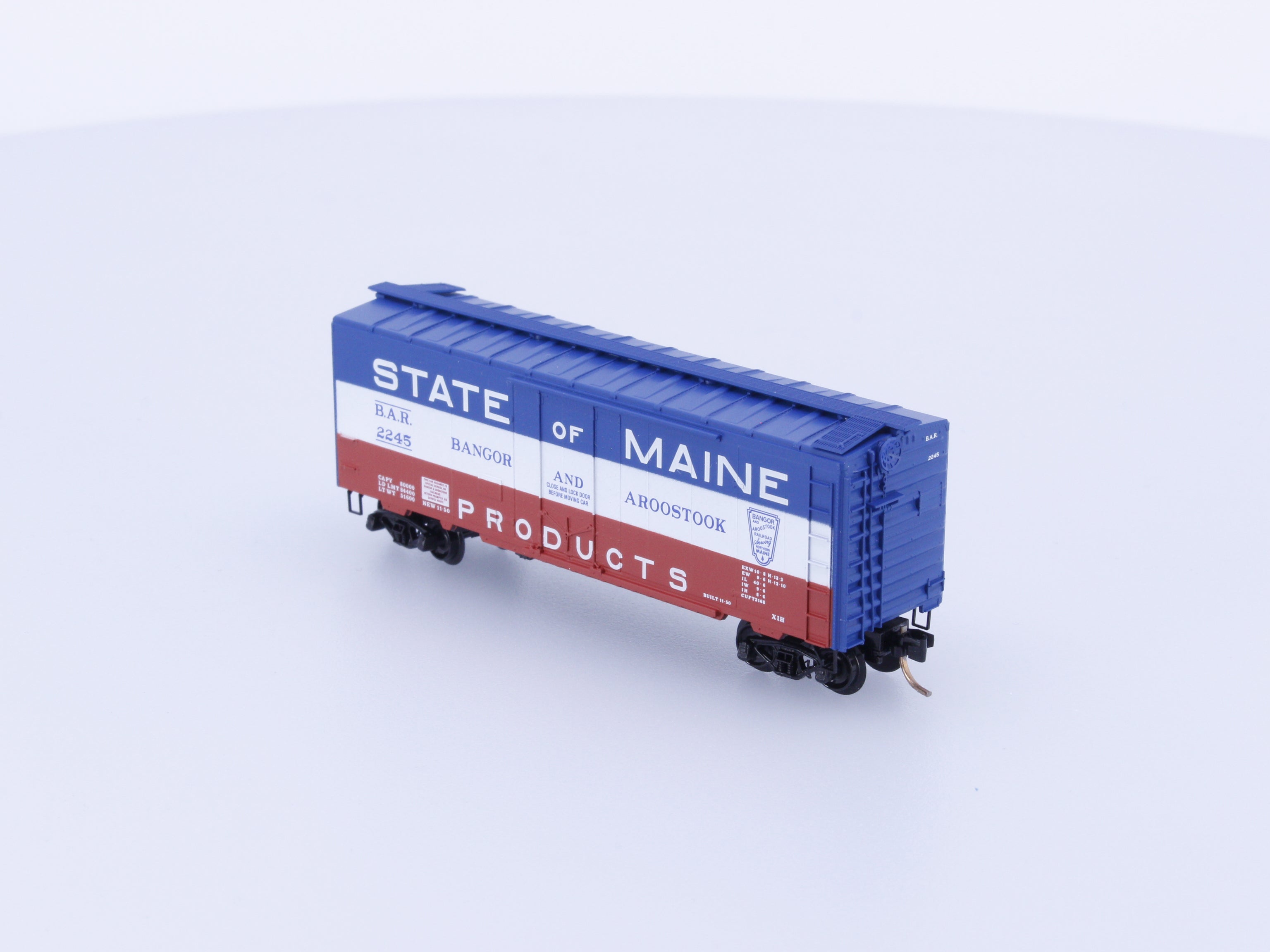 Micro Trains 21020 N 40' Standard Box Car, Plug Door Bangor and Aroostook 2245