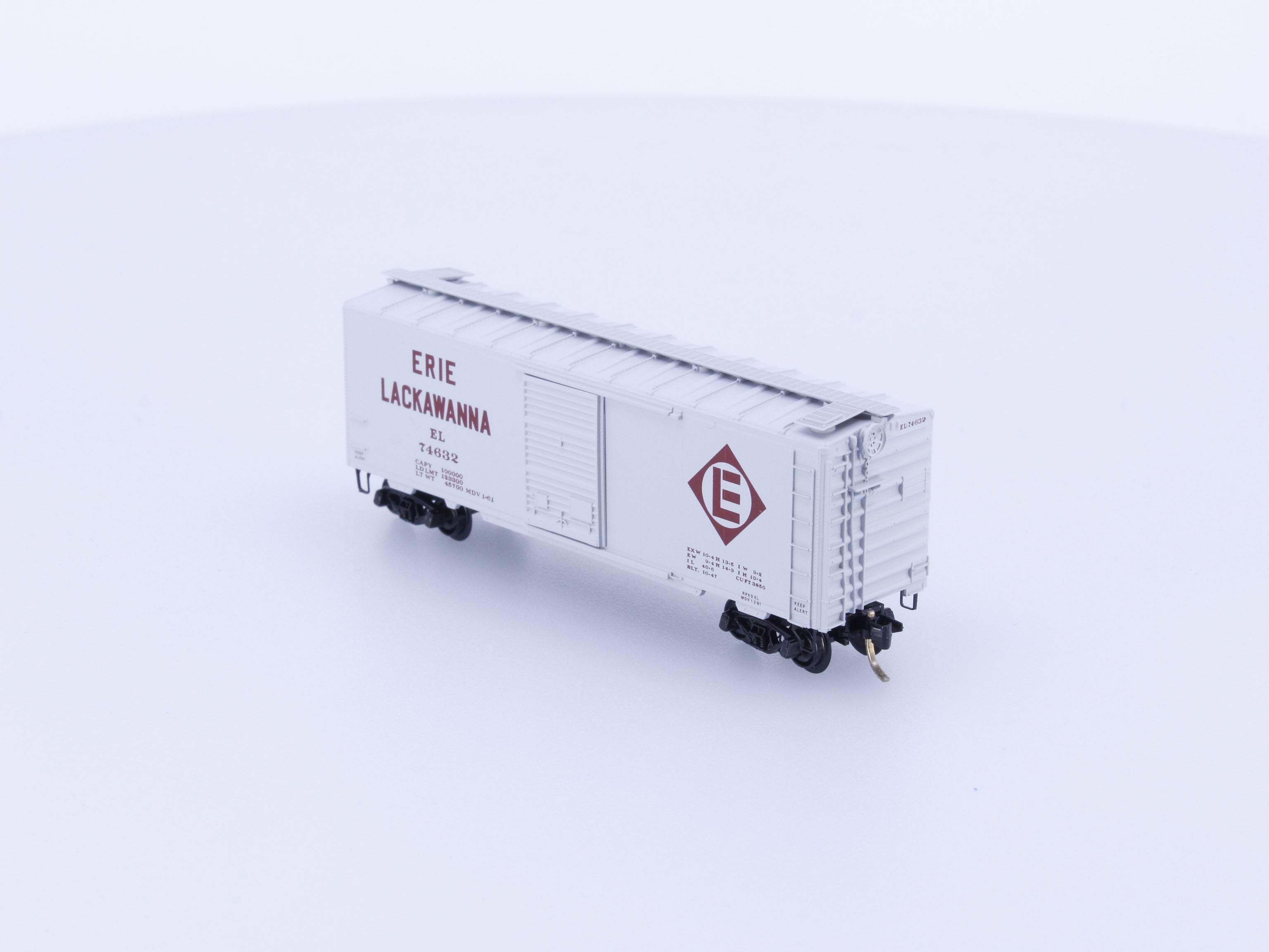 Micro Trains 20360 N 40' Standard Box Car Single Door Erie Lackawanna (EL) 74632