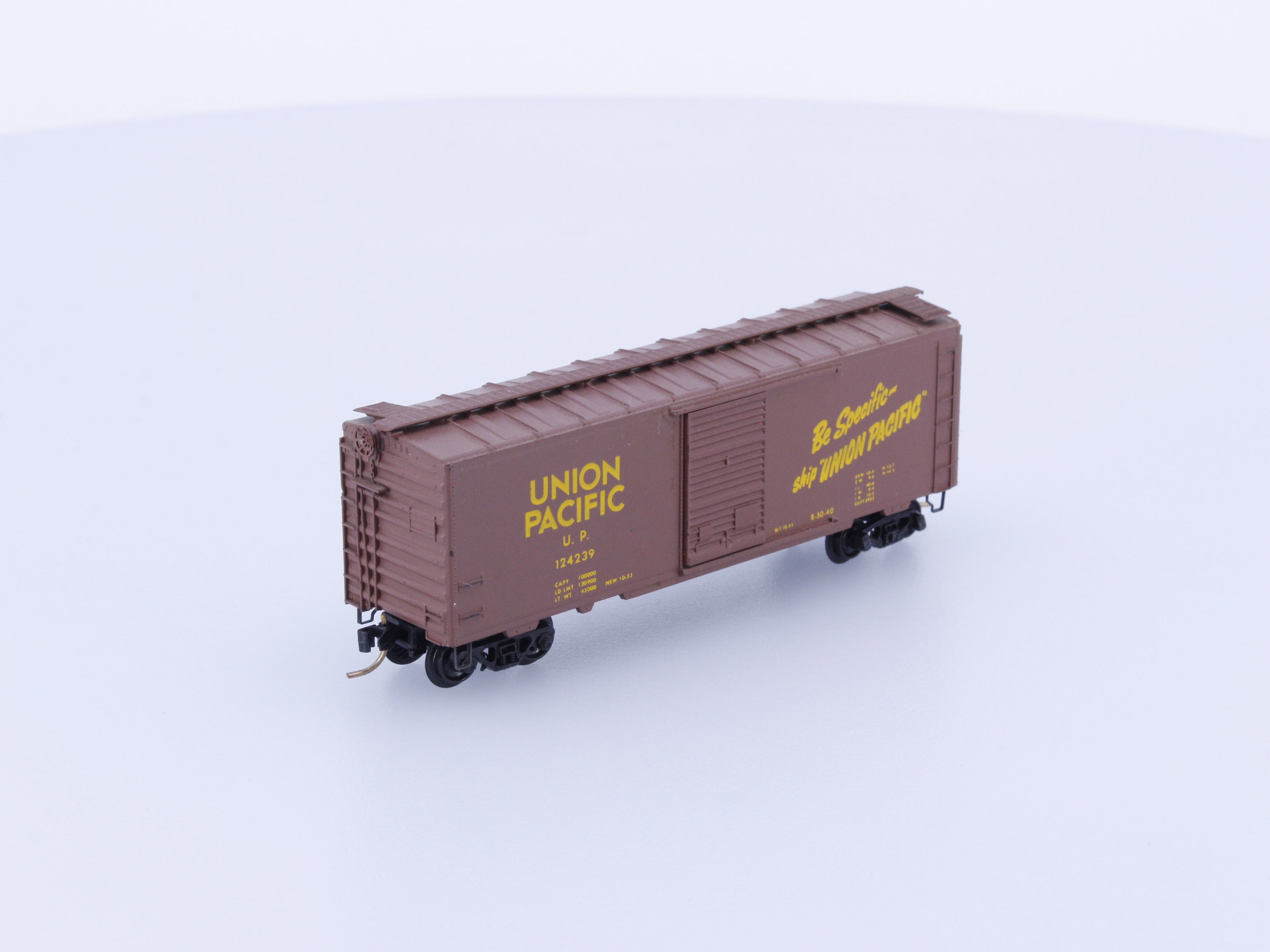 Micro Trains 20070 N 40' Standard Box Car Single Door Union Pacific (UP) 124239