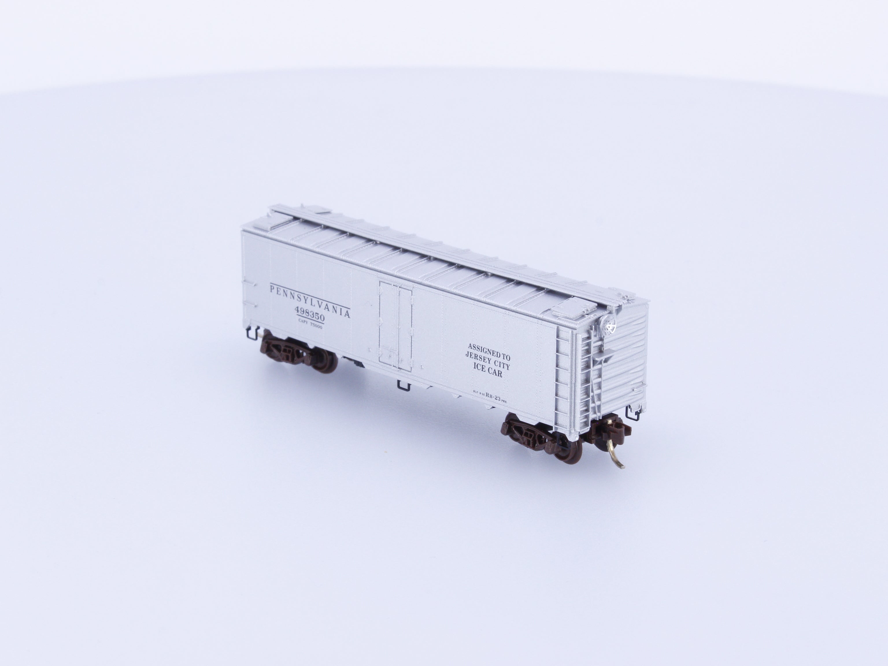 Micro Trains 59040 N 40' Steel Side Ice Reefer Pennsylvania (PRR) 59040