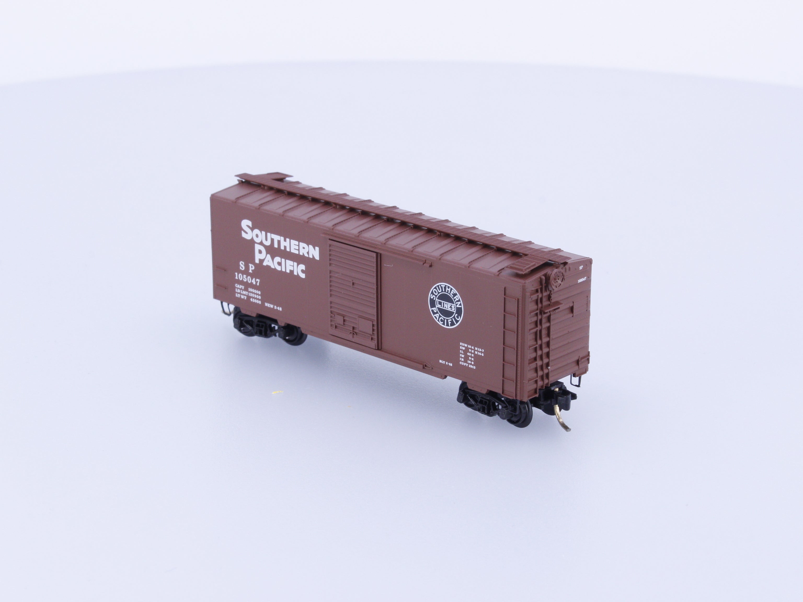 Micro Trains 20080 N 40' Standard Box Car Single Door Southern Pacific (SP) 105047 (#2)