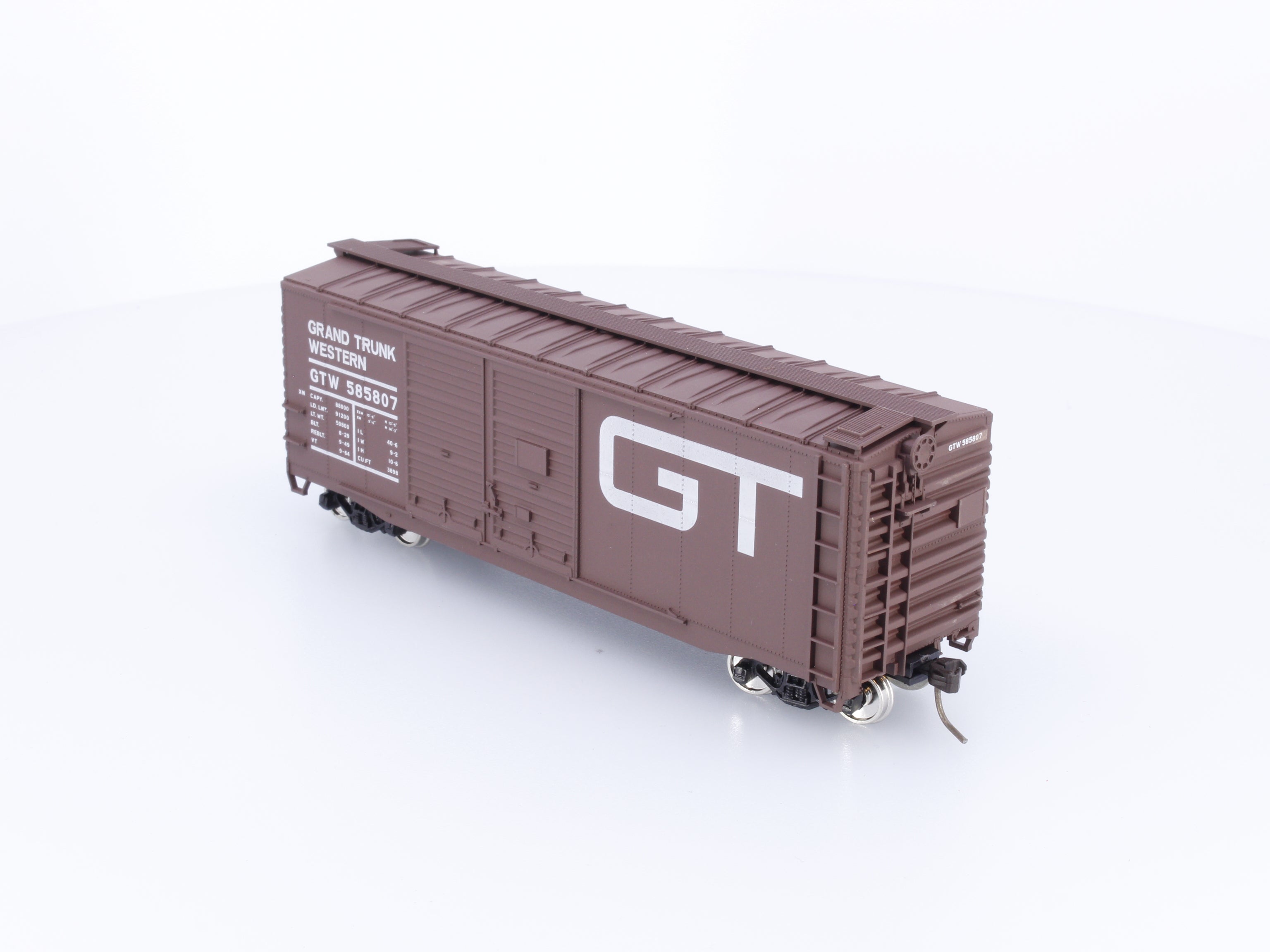 Accurail 93621 HO 40' Steel AAR Double Door Box Car Grand Trunk Western (GTW) 585807