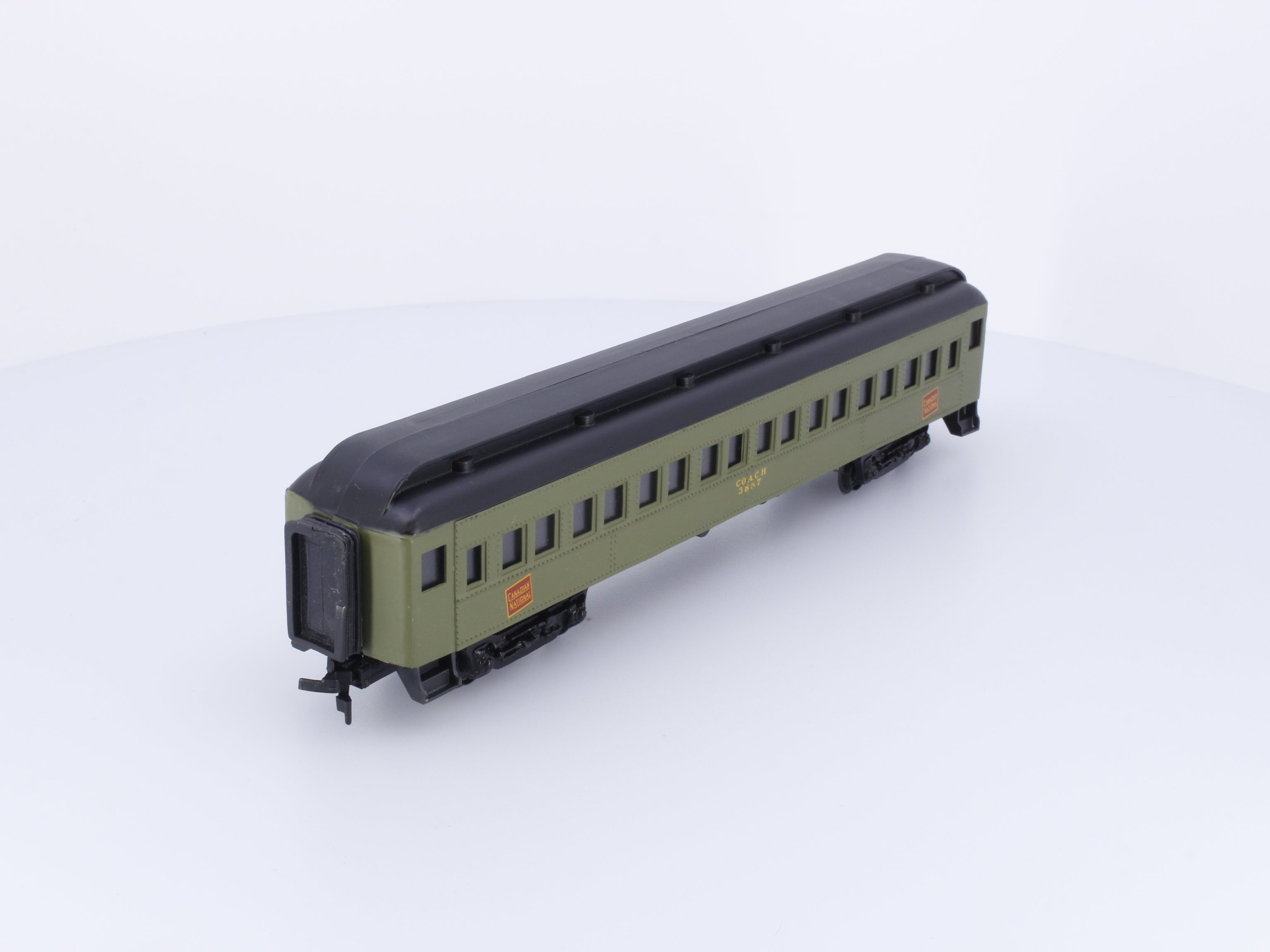 Scene Master 8923 HO Old Pullman Passenger Car Canadian National (CN) 3857