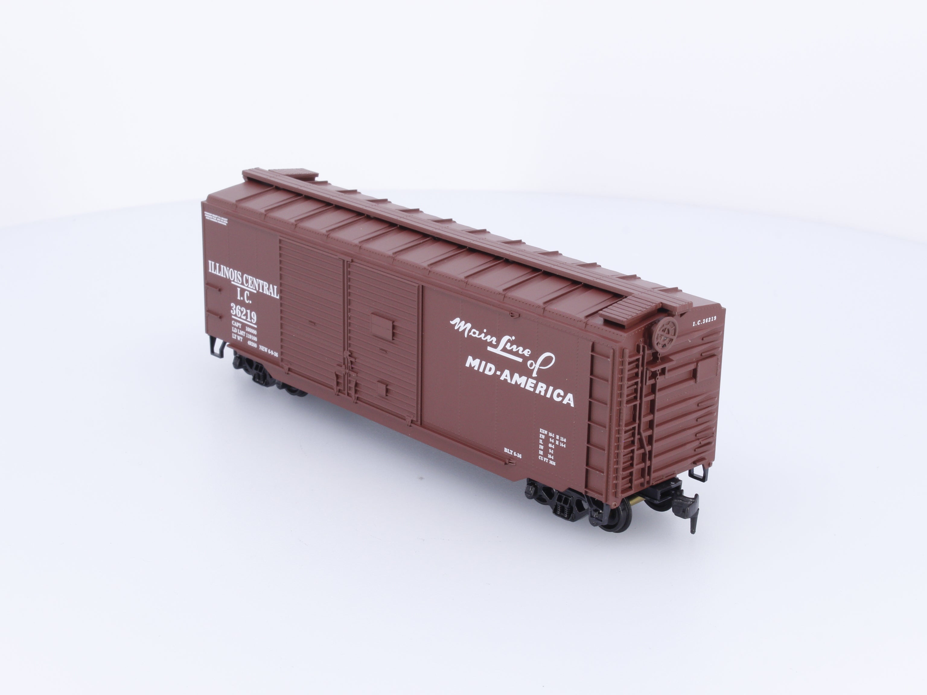 Roundhouse 20606 HO 40' AAR Double Door Boxcar Illinois Central (IC) 36219