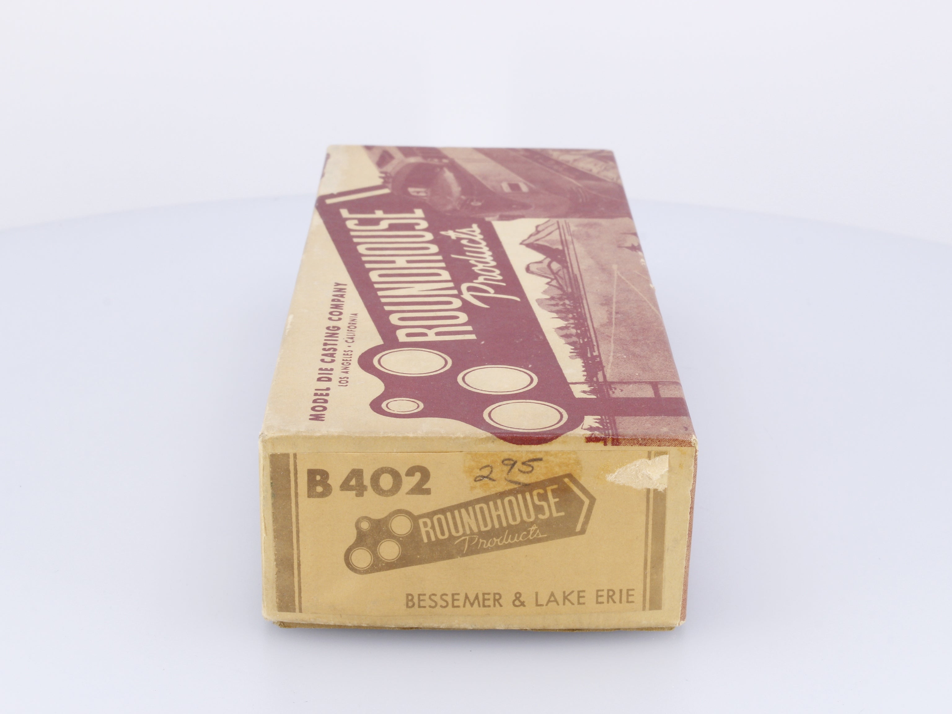 Roundhouse B402 HO 40' Box Car Kit Bessemer & Lake Erie