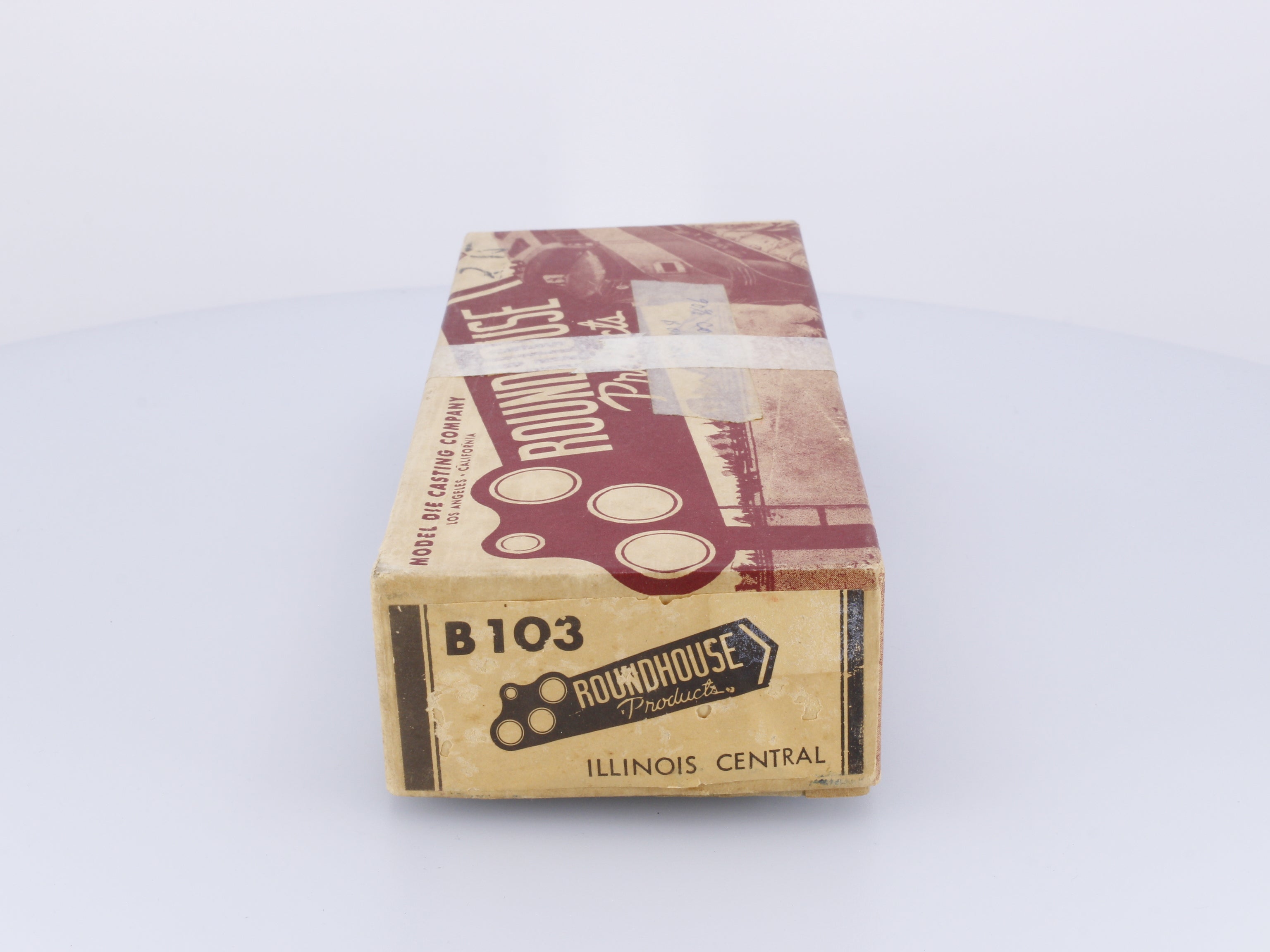 Roundhouse B103 HO 40' Box Car Kit Illinois Central (IC) 18862