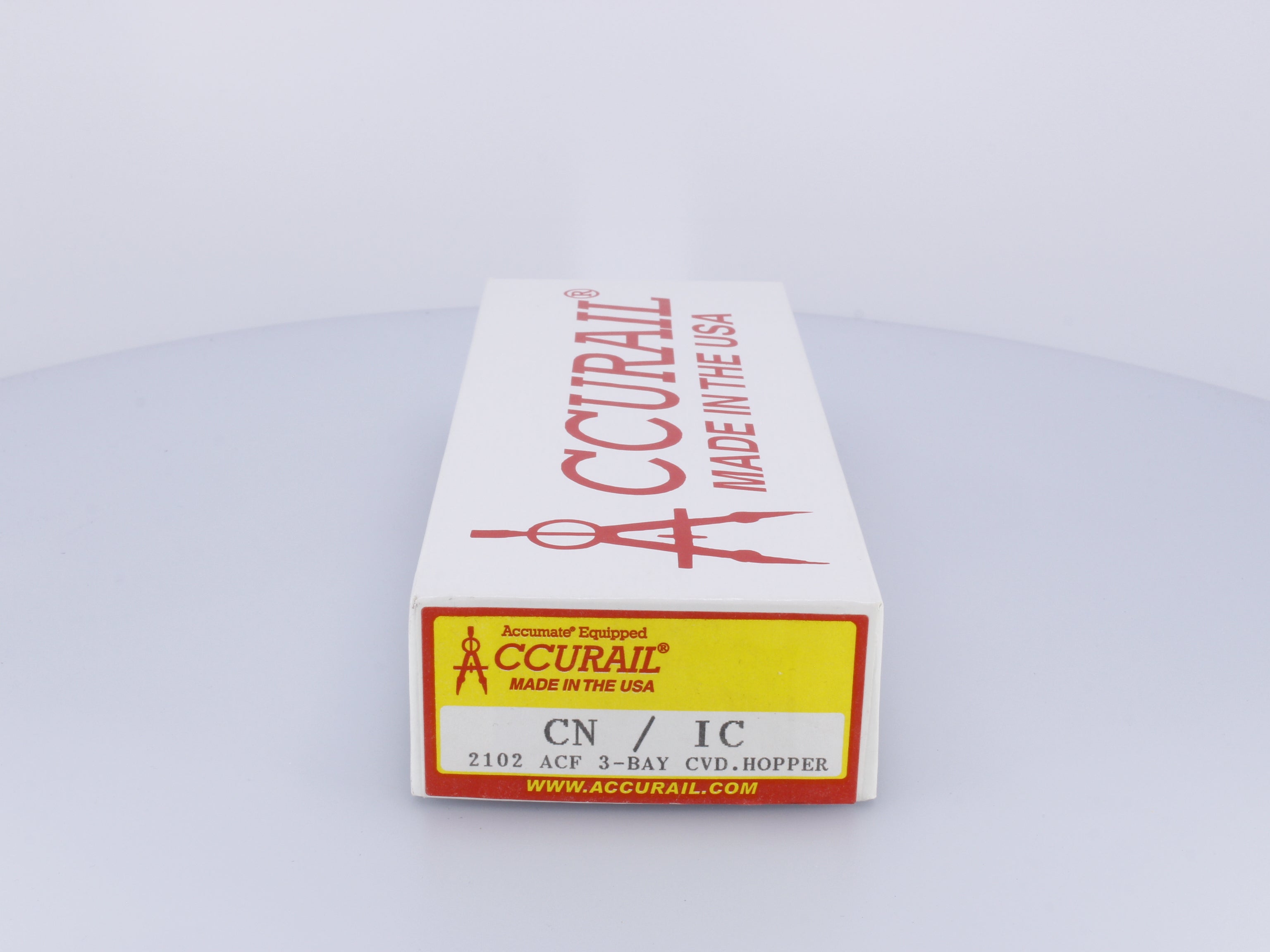 Accurail 2102 HO ACF 3-Bay Covered Hopper Illinois Central (IC) 799657