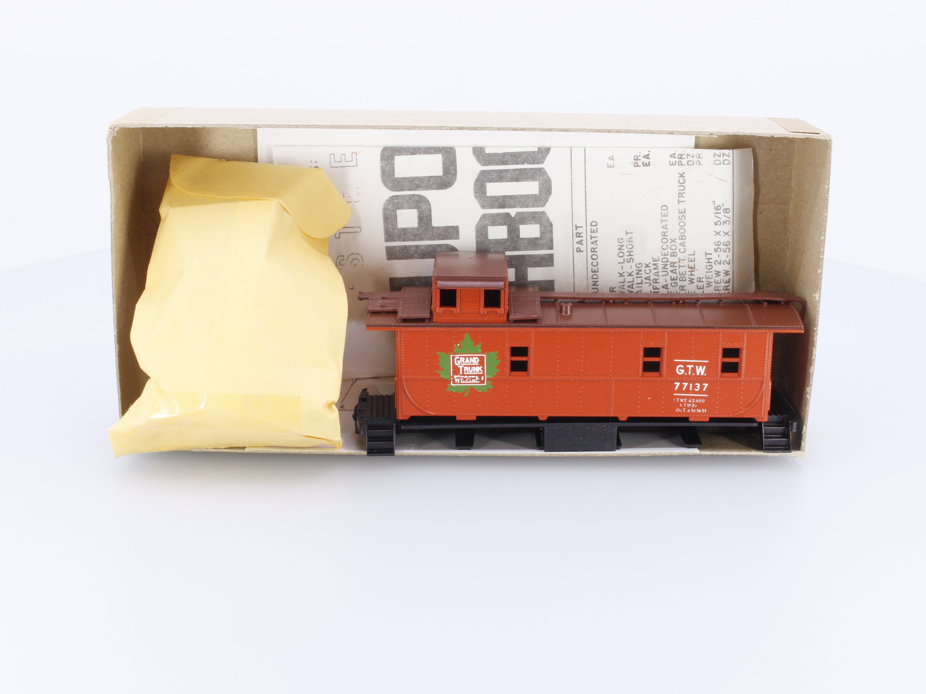 Cooper & Oshtemo Loco Works 1350 HO Standard Caboose Grand Trunk Western (GTW) 77137