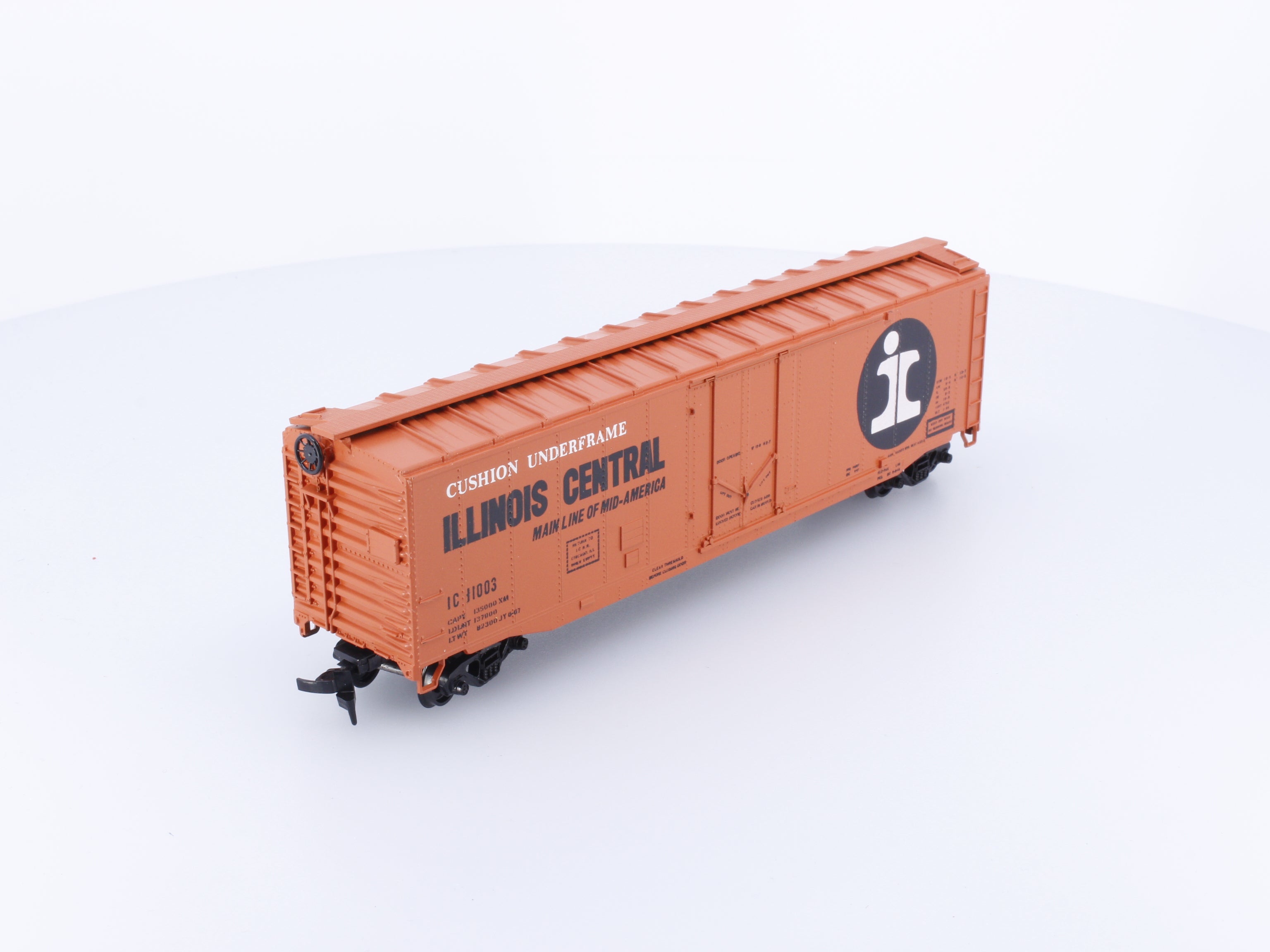 Roundhouse 1955 HO 50' Plug Door Box Car Illinois Central (IC) 11003