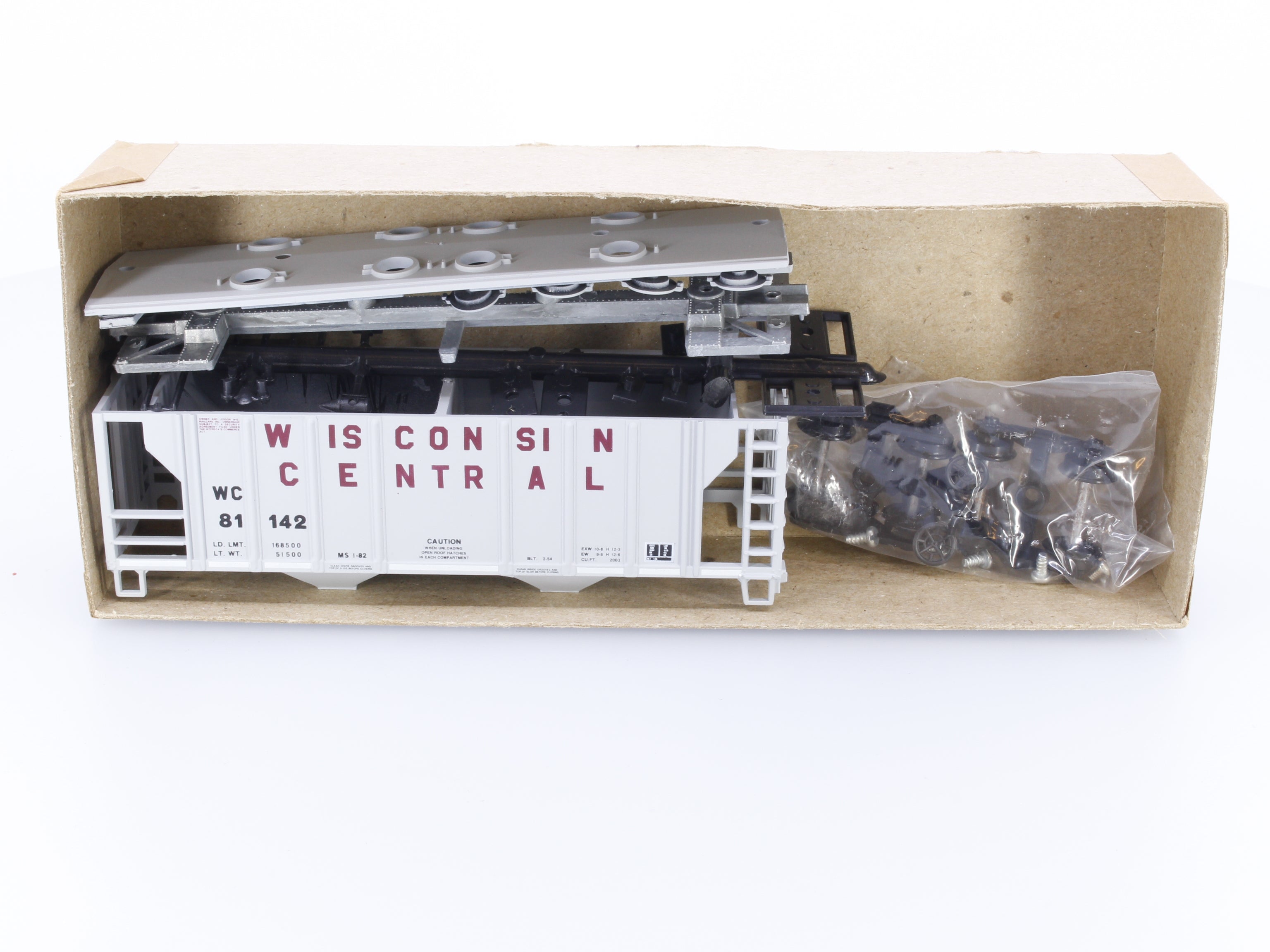 Roundhouse 81142 HO 35' Covered Hopper Wisconsin Central (WC) 81142