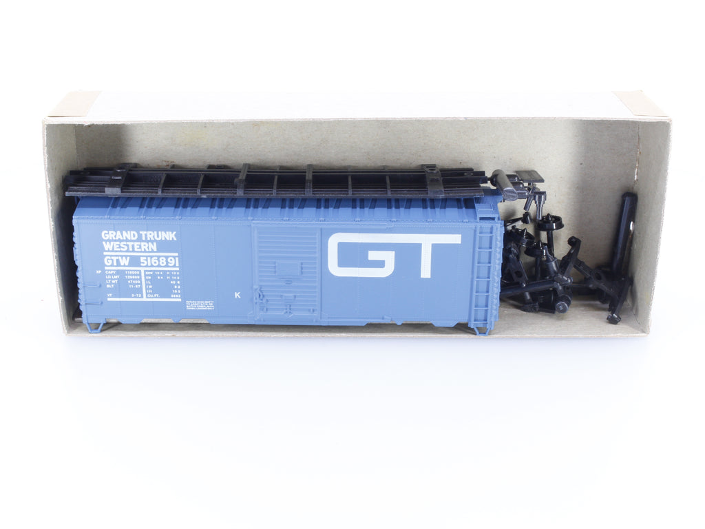 Accurail 3212 HO 40' AAR Steel Box Car Grand Trunk Western (GTW) 516891