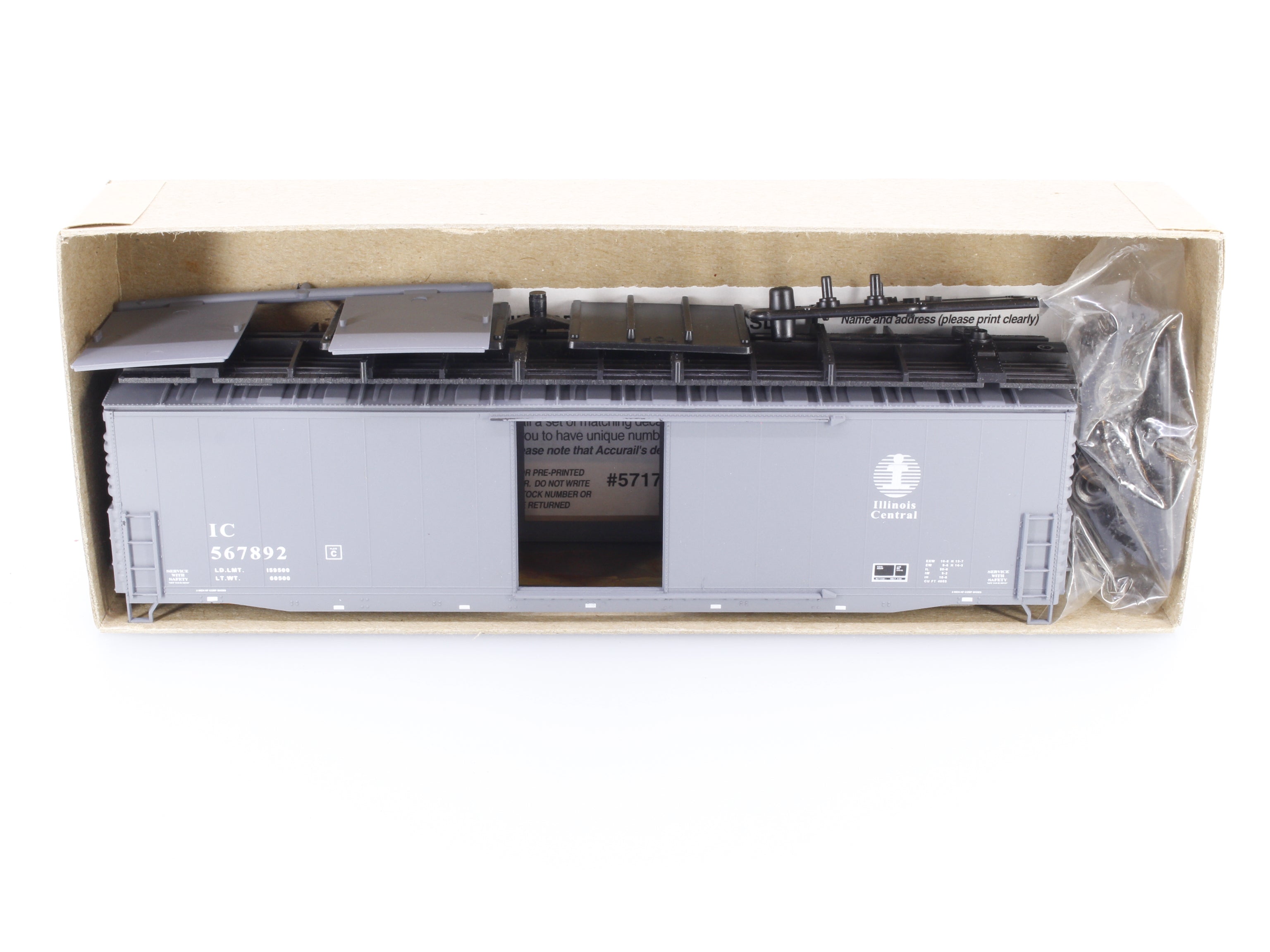 Accurail 5717 HO 50' Combination Door Box Car Illinois Central (IC) 567892