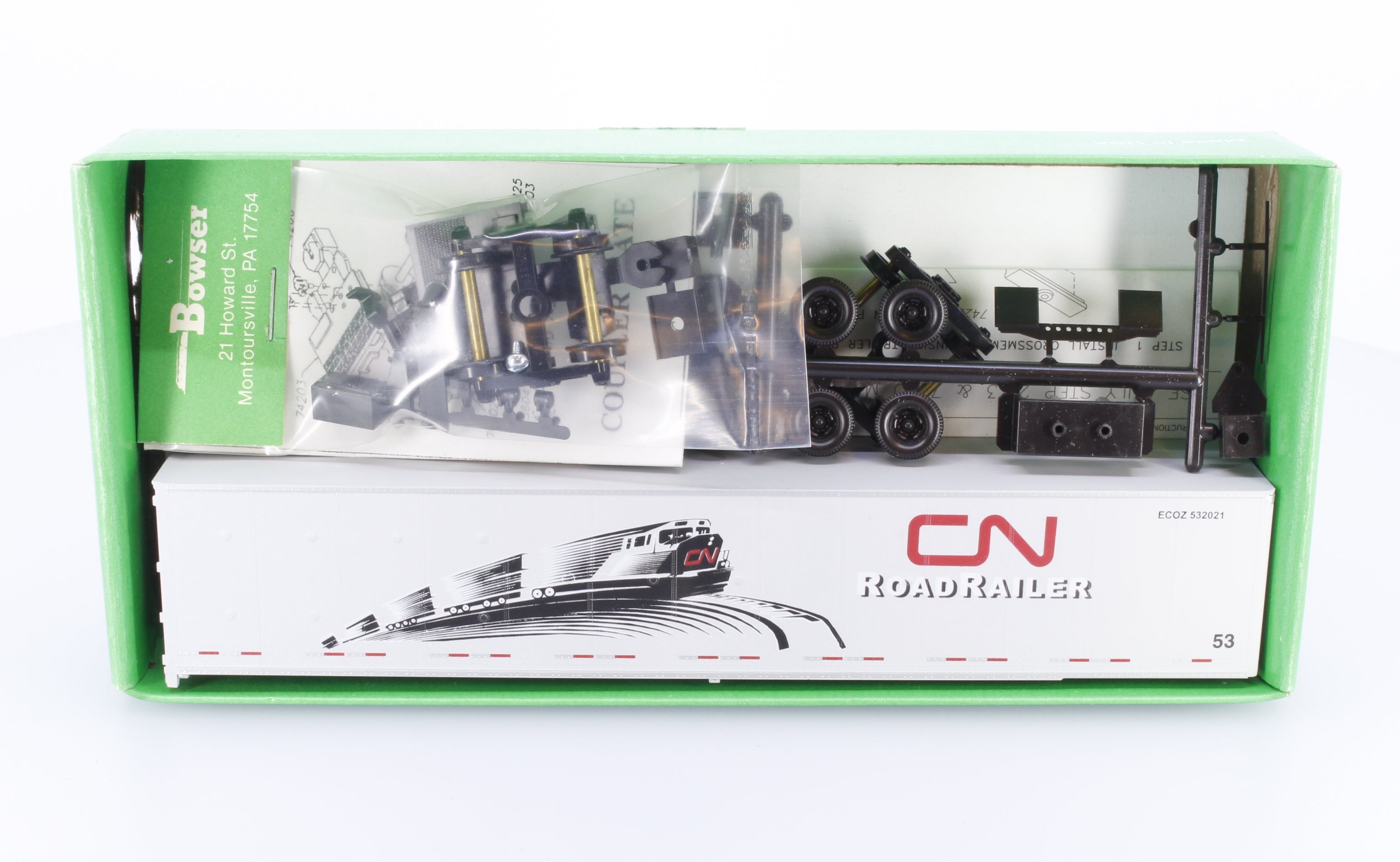 Bowser 55532 HO 53' RoadRailer Duraplate Trailer Canadian National (CN) 532021