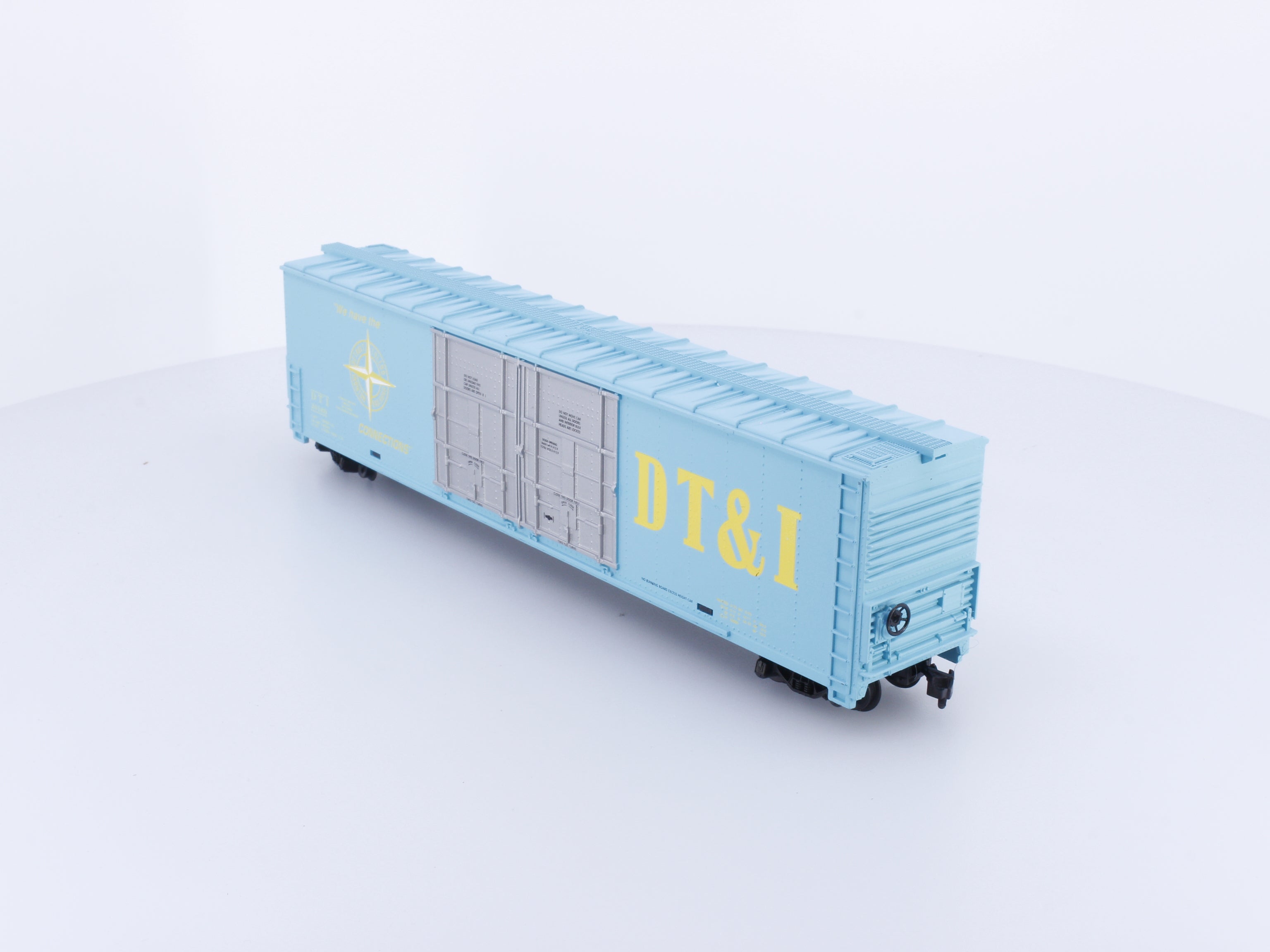 IHC 35154 HO 50' Box Car Detroit Toledo and Ironton (DTI) 26180