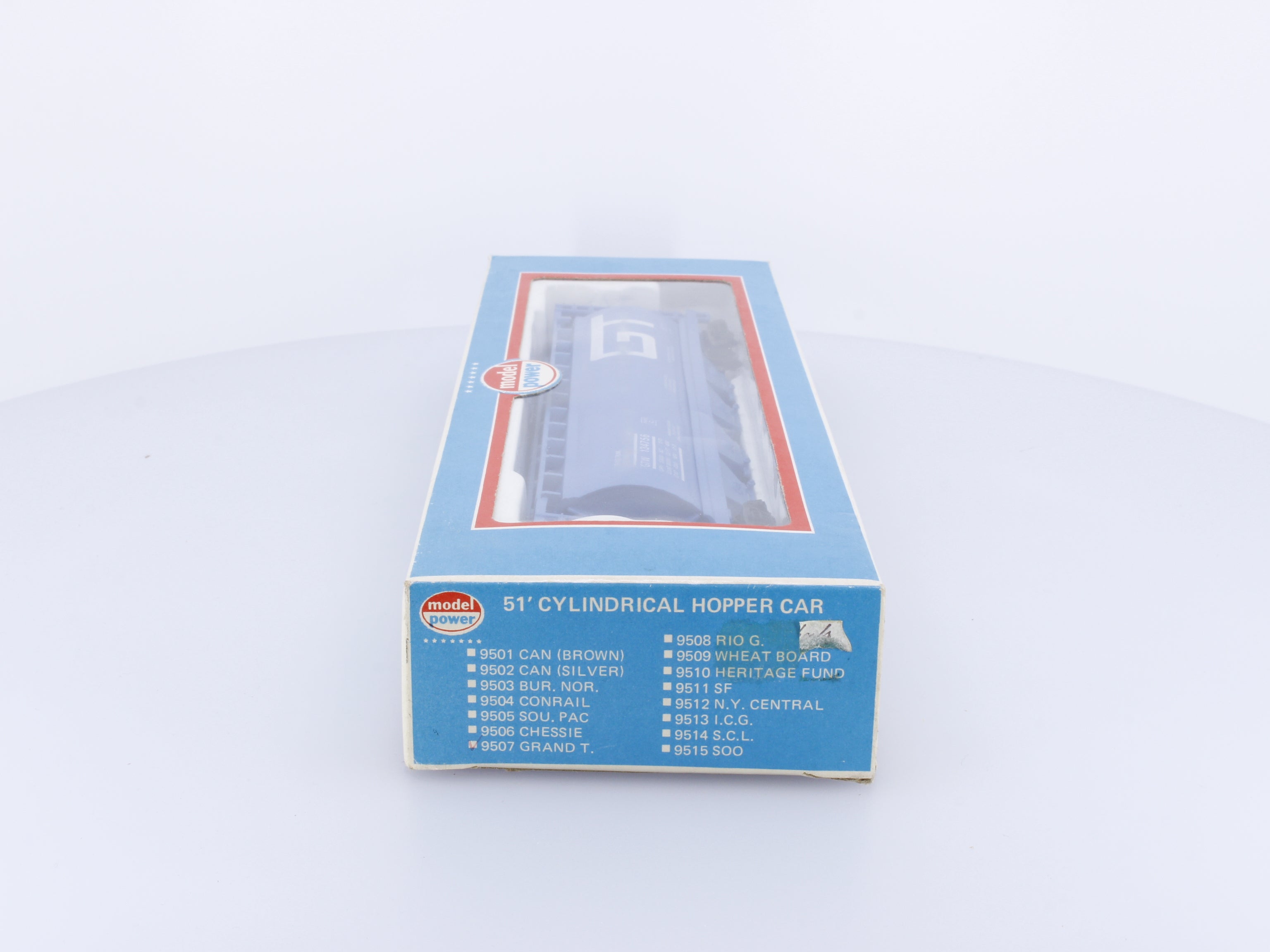 Model Power 9507 HO 51' Cylindrical Hopper Car Grand Trunk Western (GTW) 134756