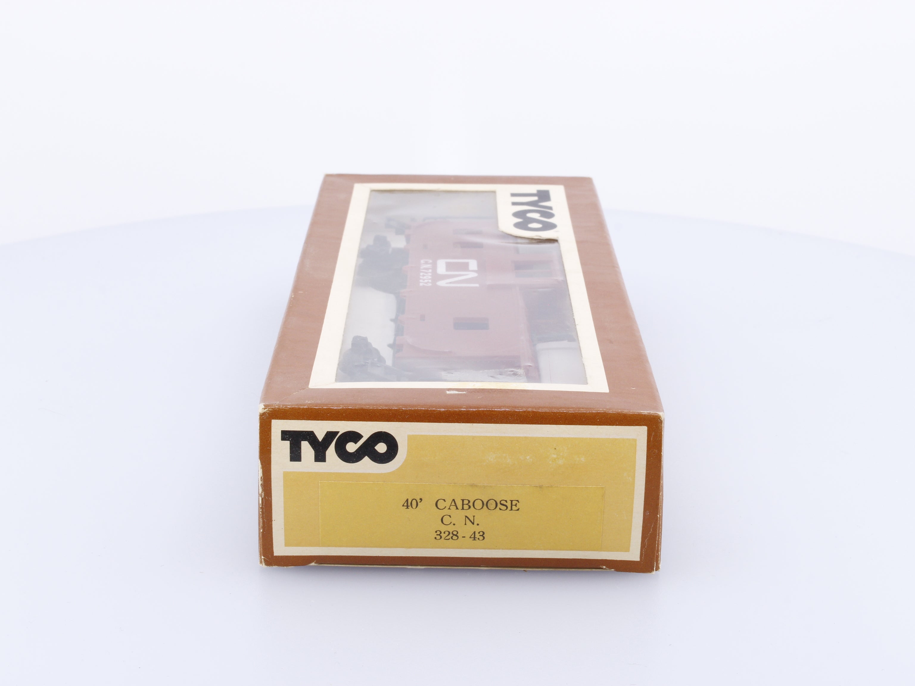 Tyco 328-43 HO 40' Caboose Canadian National (CN) 72952