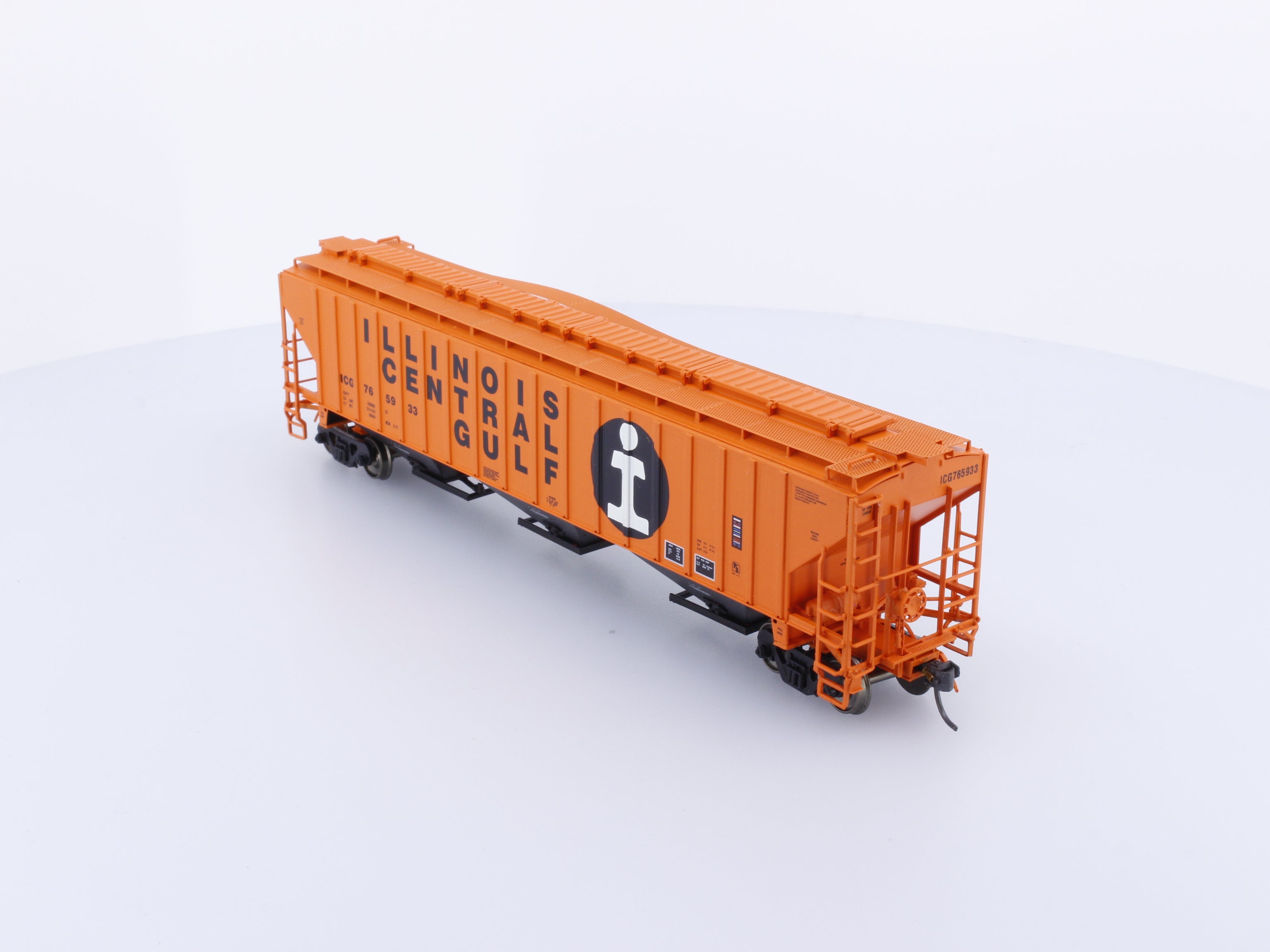 InterMountain 45315-21 HO 4750 cu.ft Rib Sided 3 Bay Hopper Illinois Central (IC) 765933