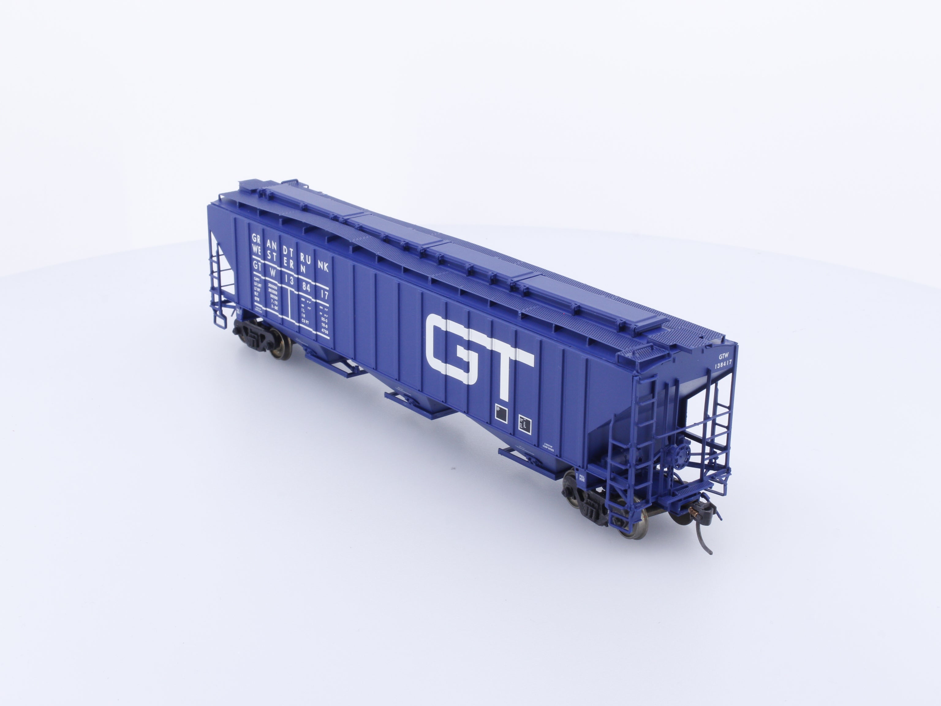 InterMountain 54324-18 HO 4750 cu.ft 3 Bay Hopper Grand Trunk Western (GTW) 138417