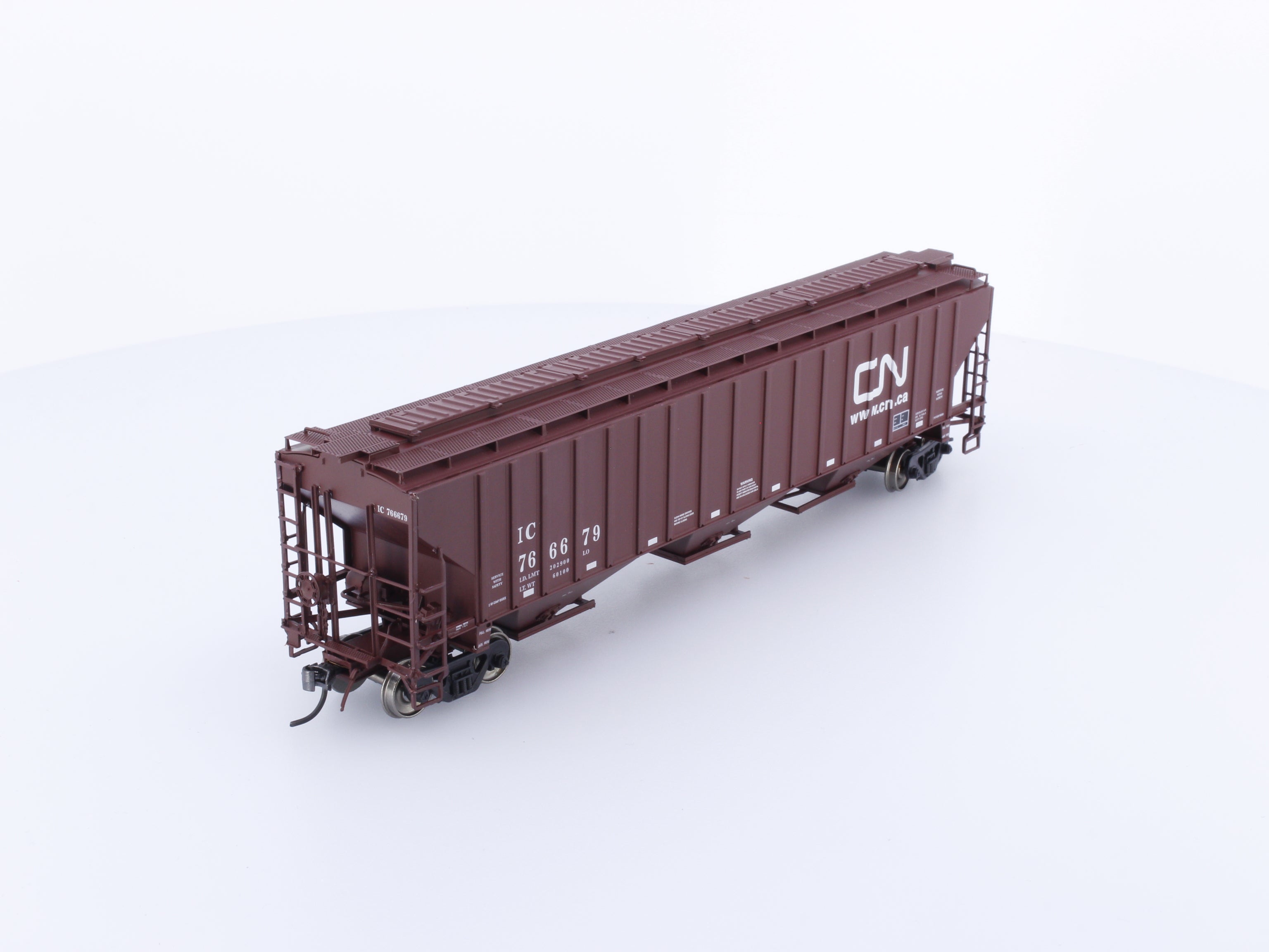 InterMountain 45372-10 HO 4750 cu.ft 3 Bay Hopper Canadian National (CN) 766679