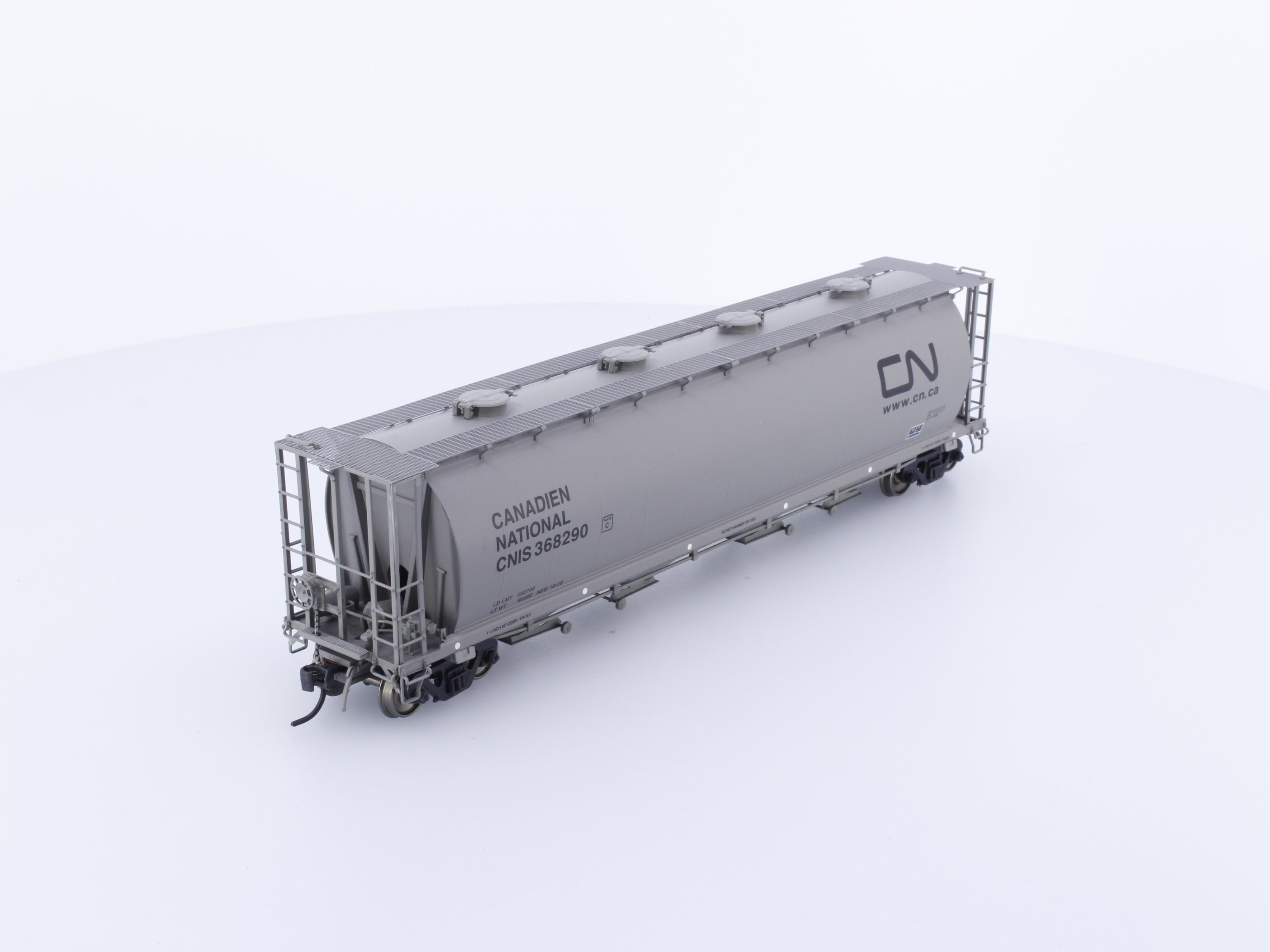 InterMountain 45223-09 HO Cylindrical Covered Hopper Canadian National (CN) 368290
