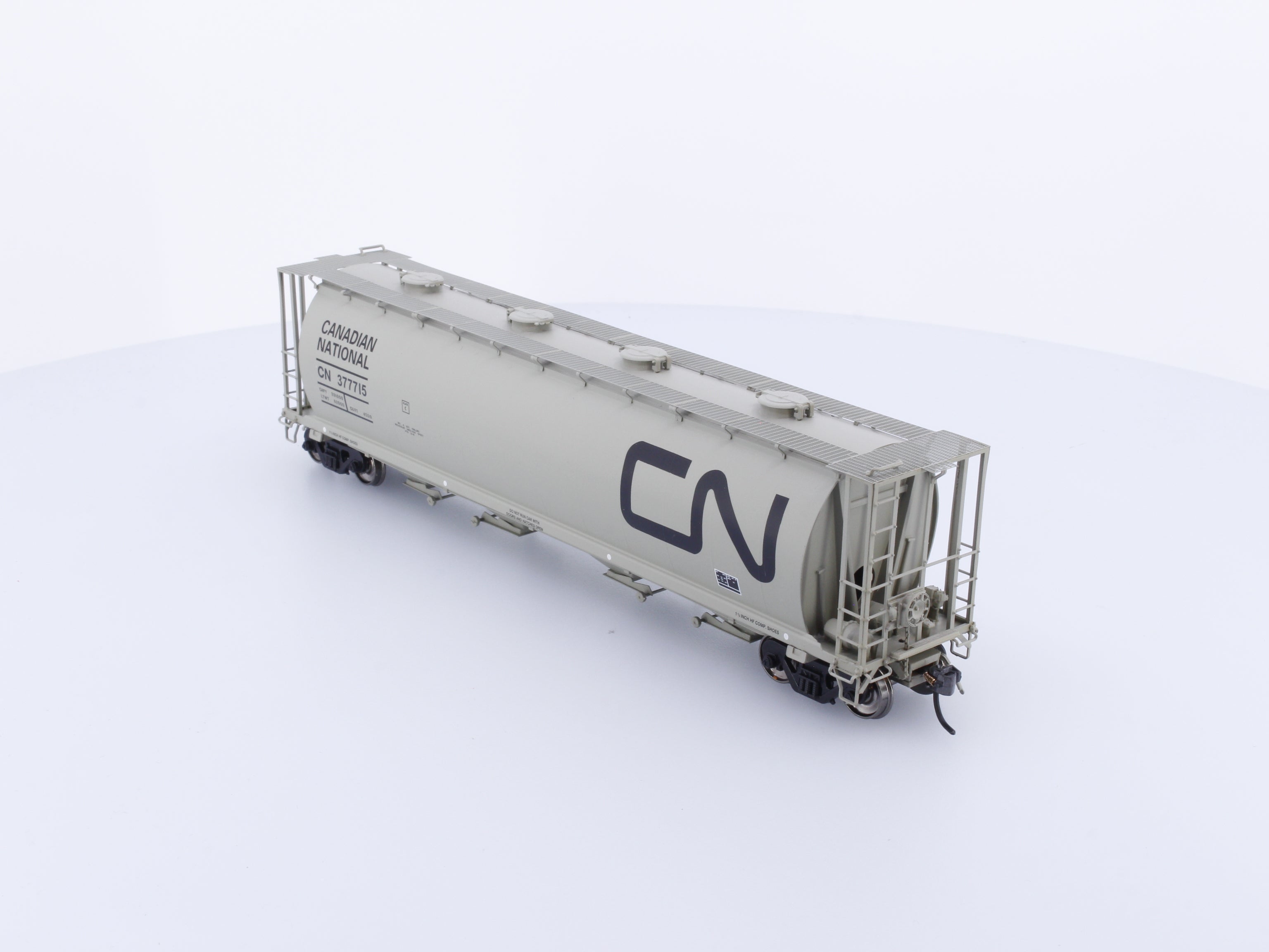 InterMountain 45222-12 HO Cylindrical Covered Hopper Canadian National (CN) 377715