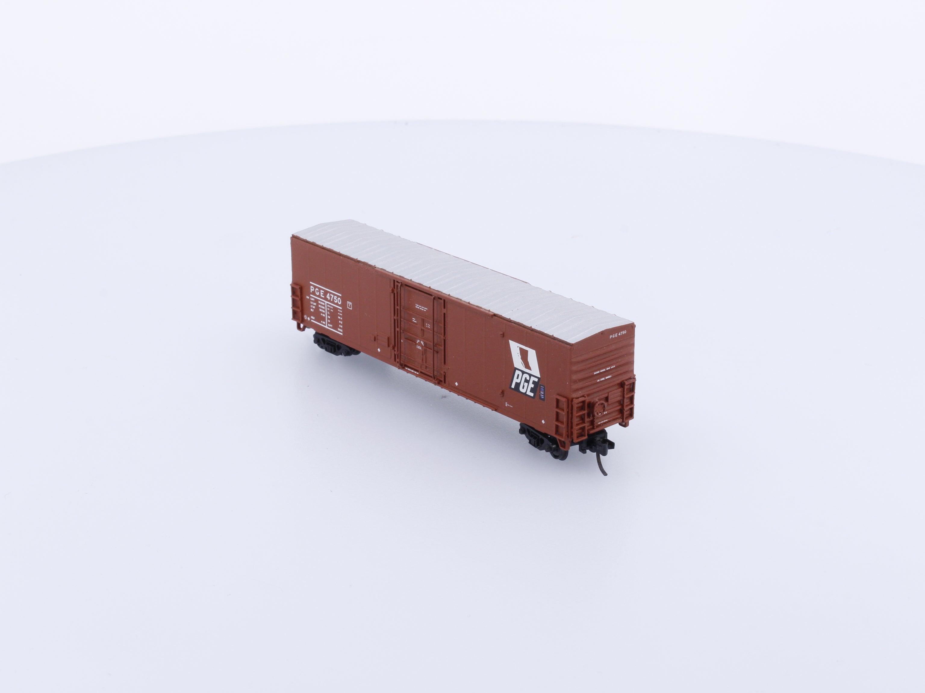 Trueline Trains TLT600076 N 50' Map Scheme Box Car Pacific Great Eastern (PGE) 4750