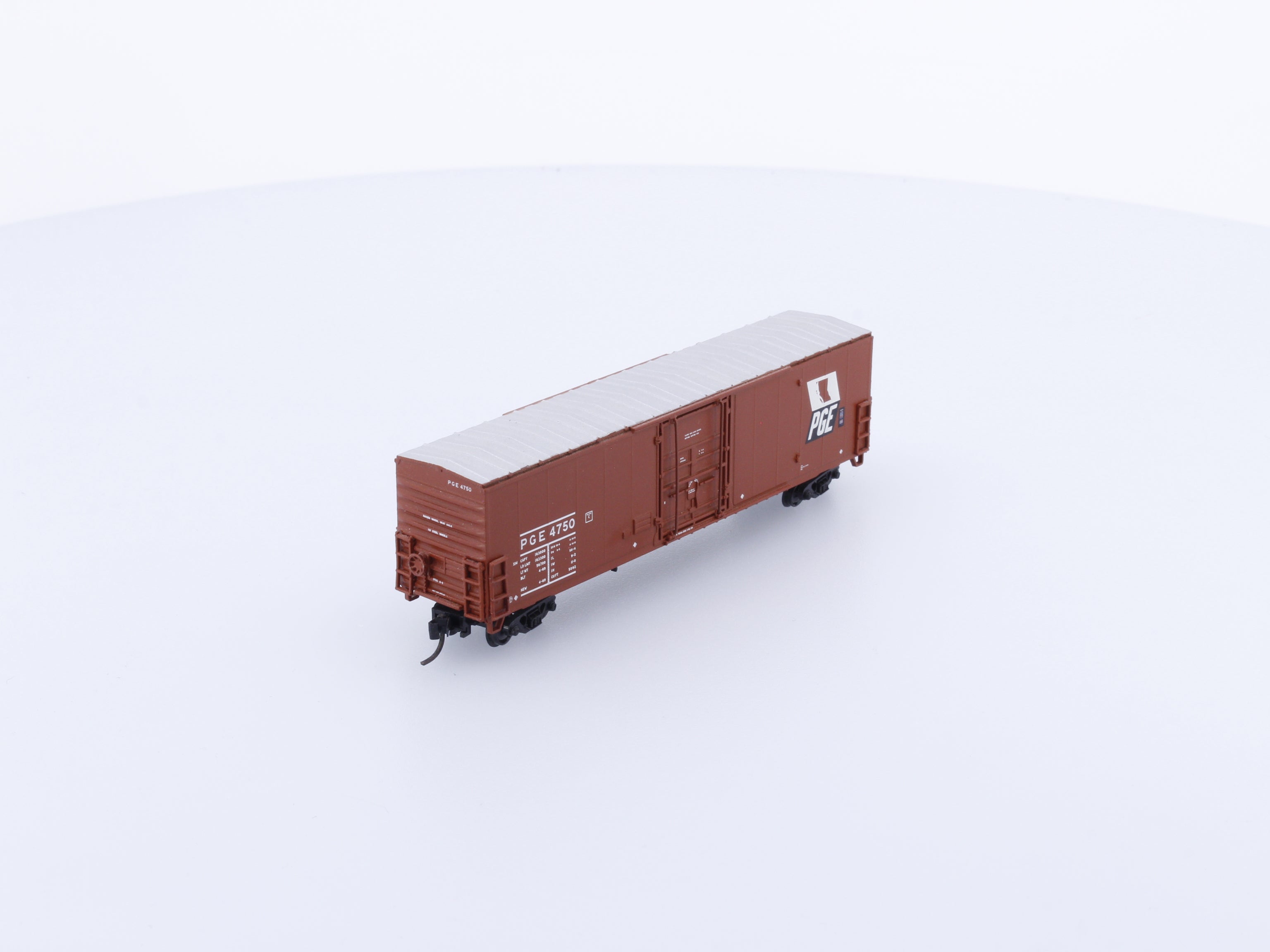Trueline Trains TLT600076 N 50' Map Scheme Box Car Pacific Great Eastern (PGE) 4750