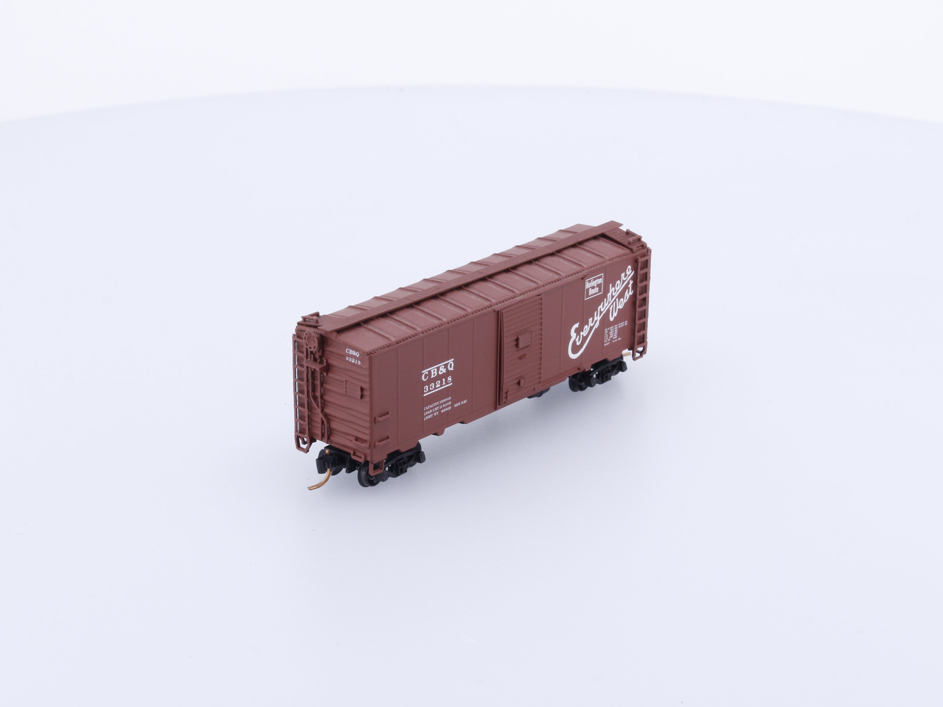InterMountain 66805-17 N AAR 40' Box Car Chicago Burlington and Quincey (CBQ) 33218