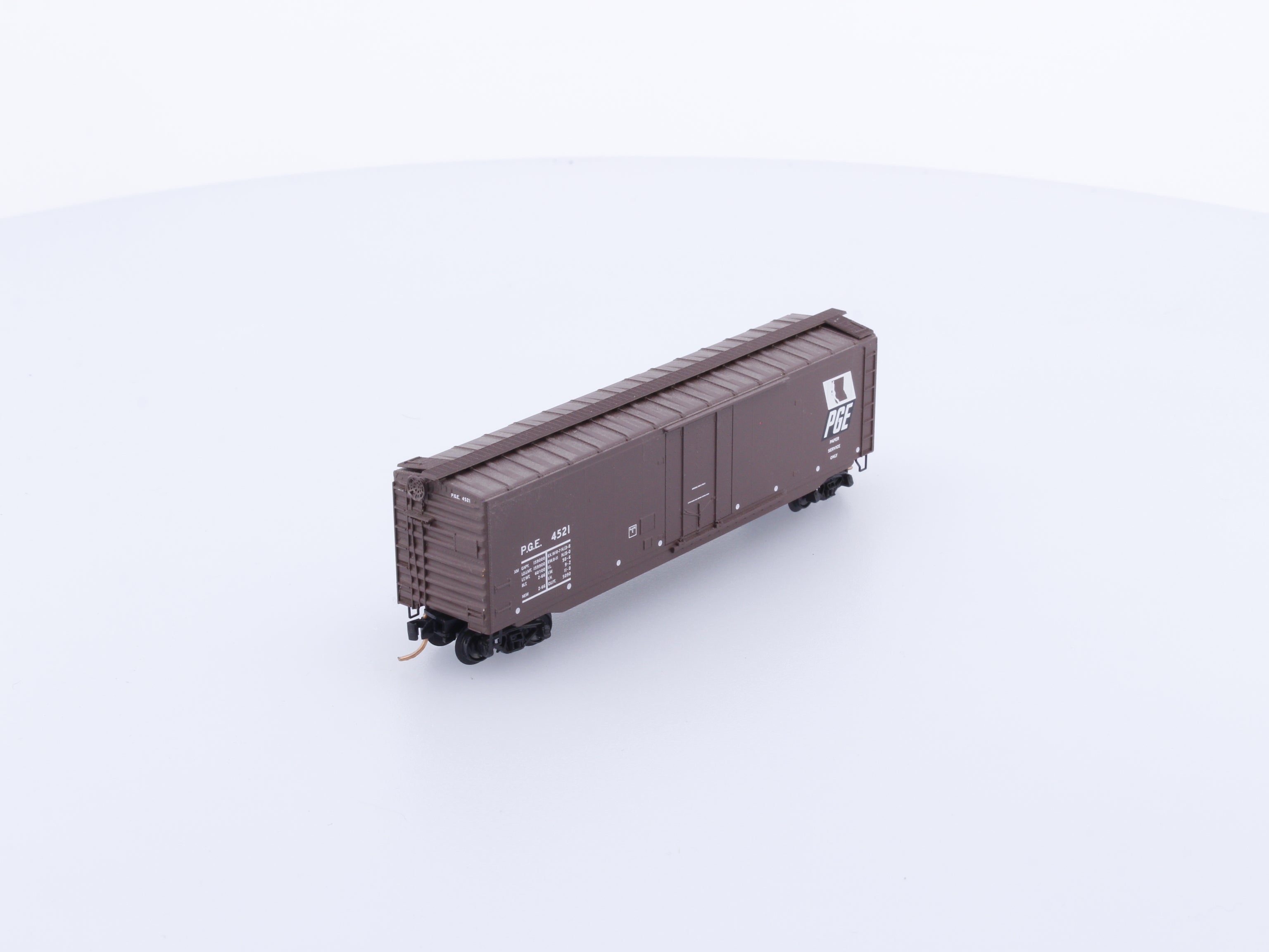 Micro Trains 32260 N Boxcar, 50', Steel, Plug Door Pacific Great Eastern (PGE) 4521 (#4)