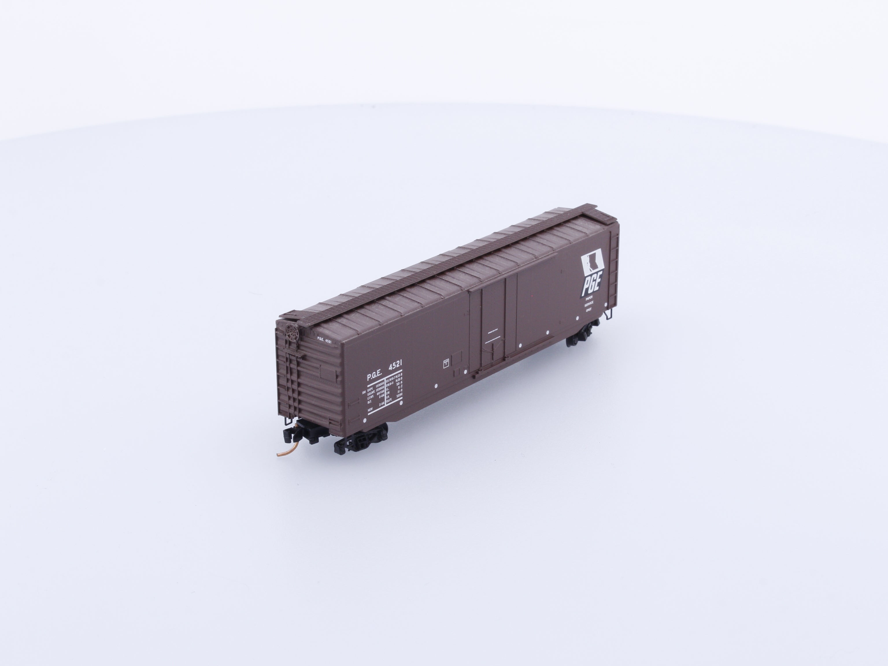 Micro Trains 32260 N Boxcar, 50', Steel, Plug Door Pacific Great Eastern (PGE) 4521 (#5)