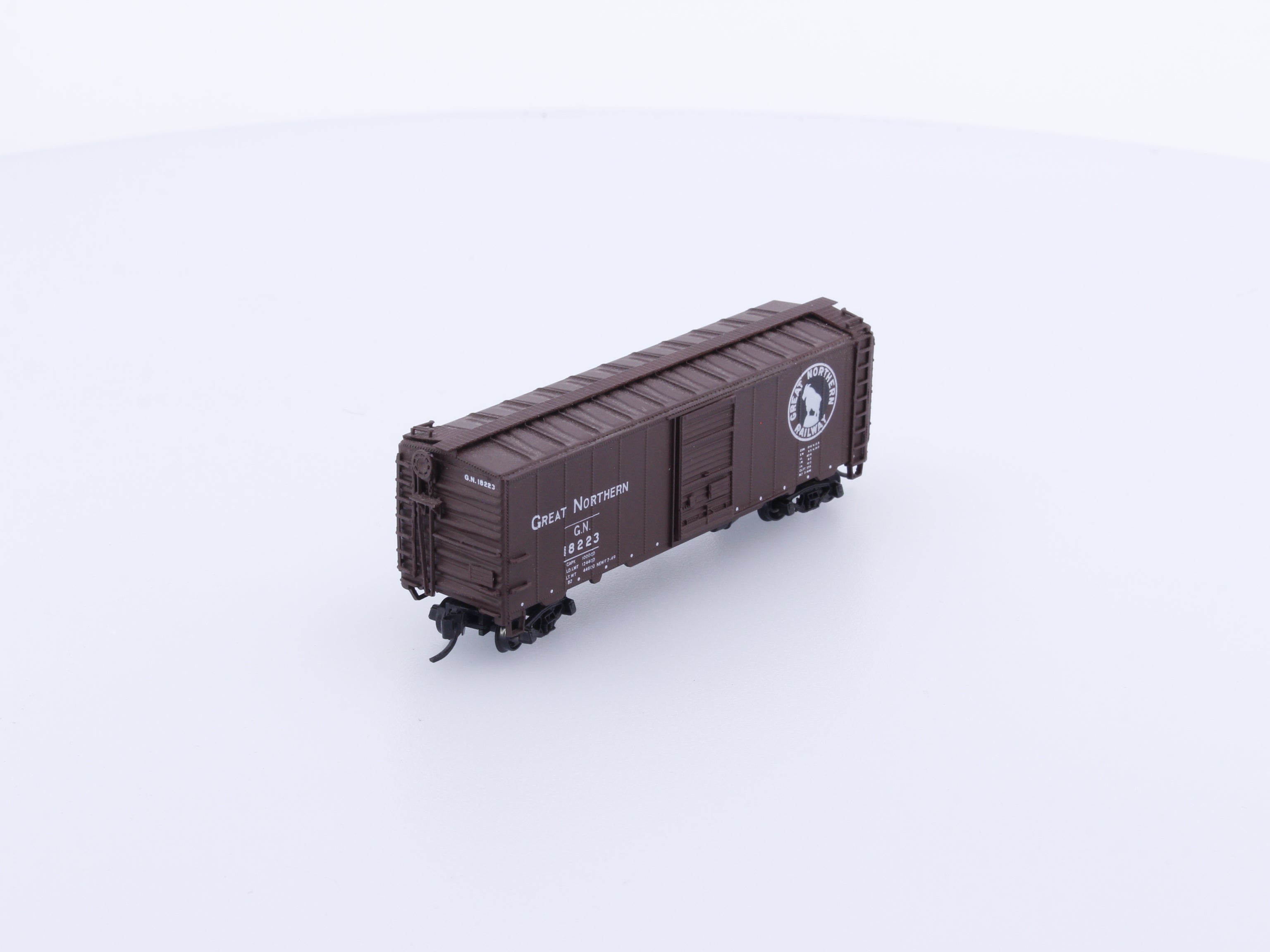 InterMountain 66002-26 N 12 Panel 40' Boxcar Great Northern (GN) 18545