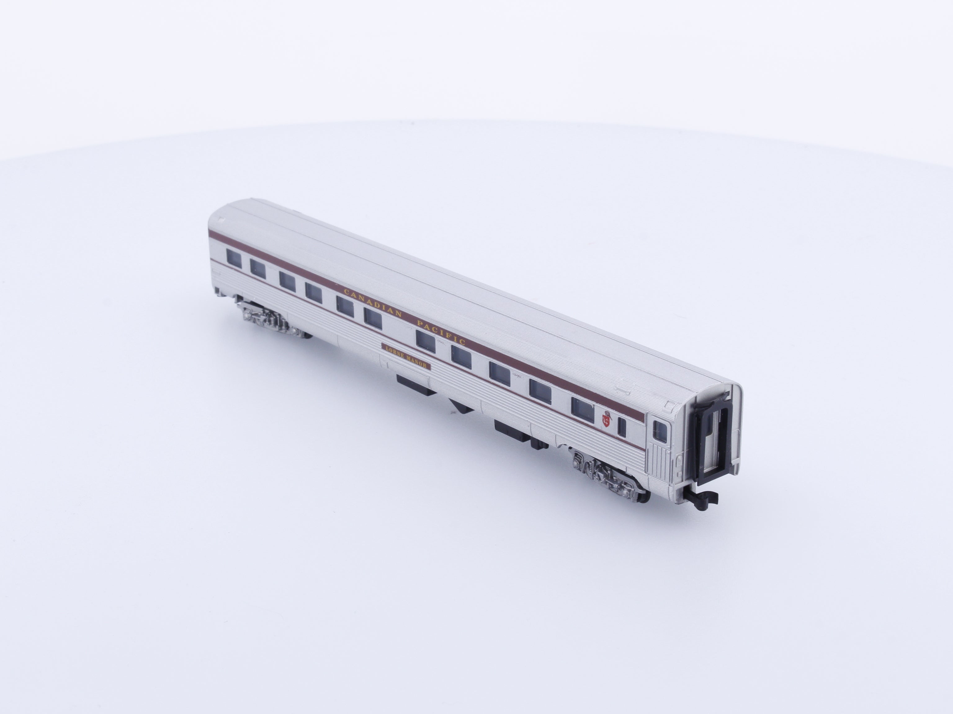 Con Cor 0001-42110 N Budd Pass Car 10/6 Sleeper Passenger Car Canadian Pacific (CP)
