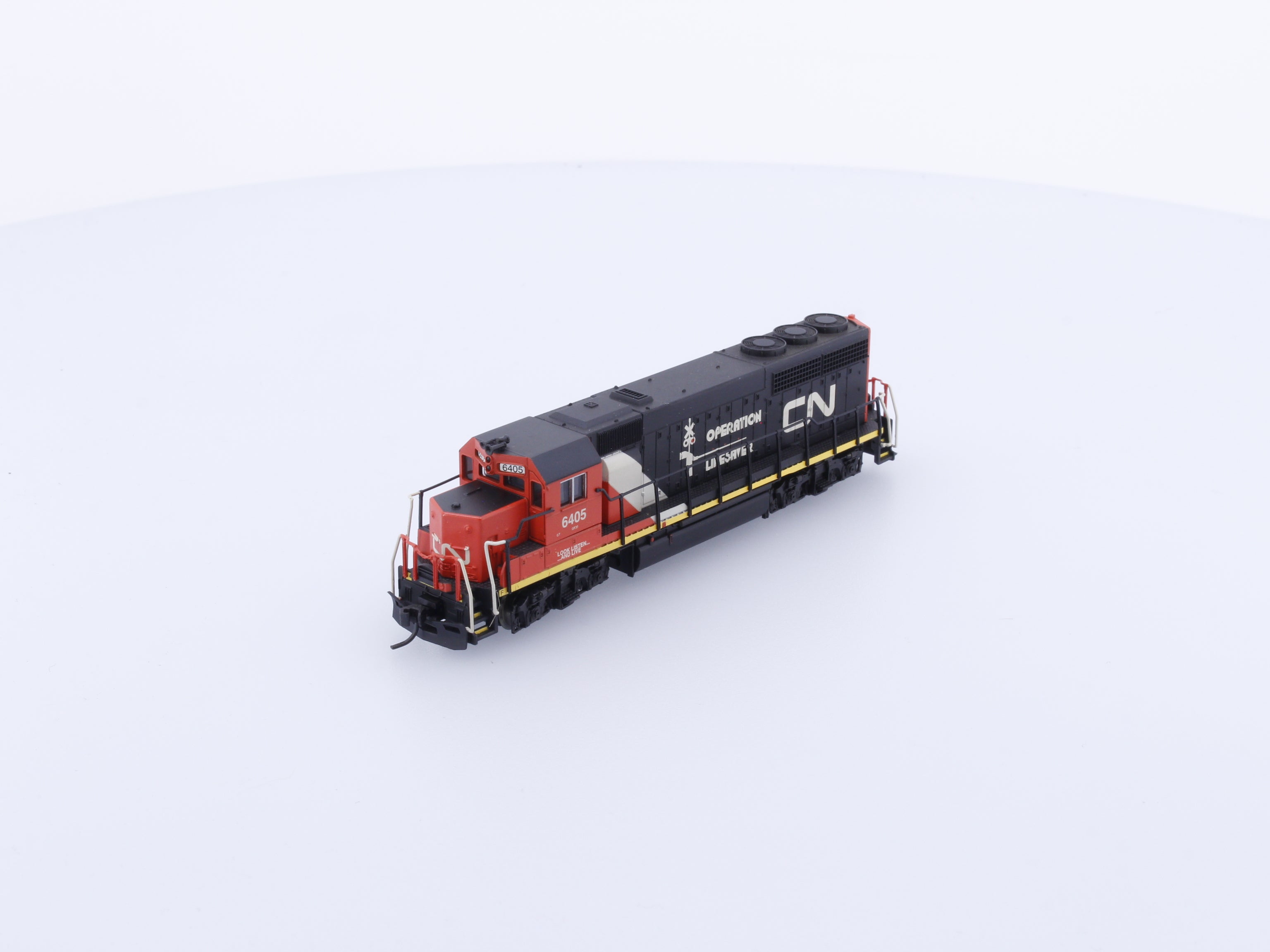 Atlas 555514 N GP-40 Operation Lifesaver Diesel Locomotive Canadian National (CN) 6405 Analog DC
