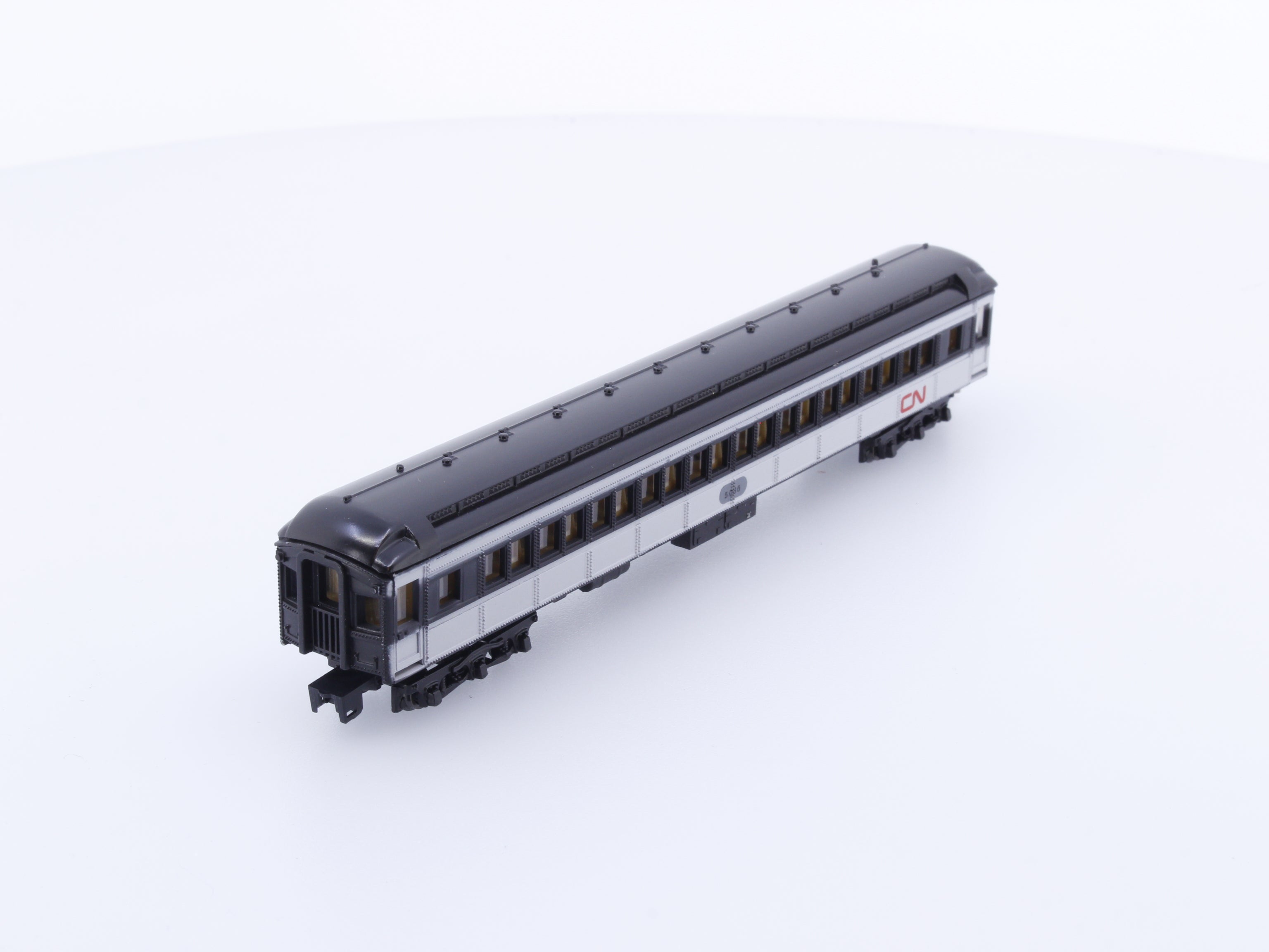Model Power 8619 N Passenger Coach Canadian National (CN) 5086